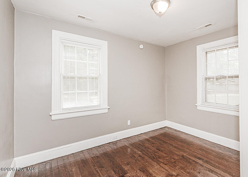 923 O Berry Street Property Photo 24