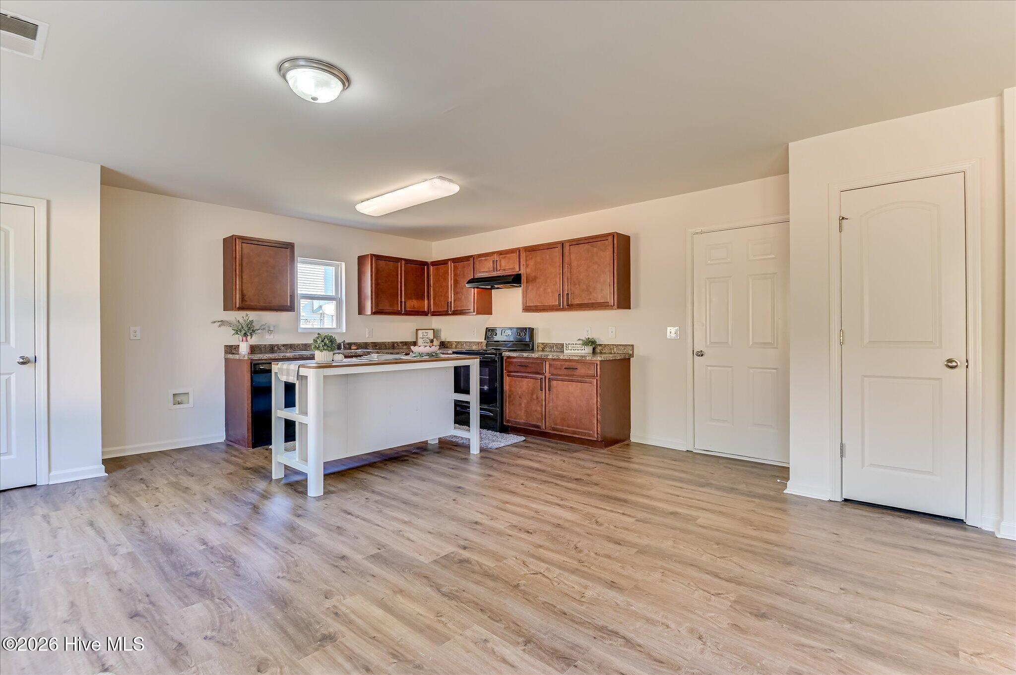 3403 Wisteria Lane Property Photo 12