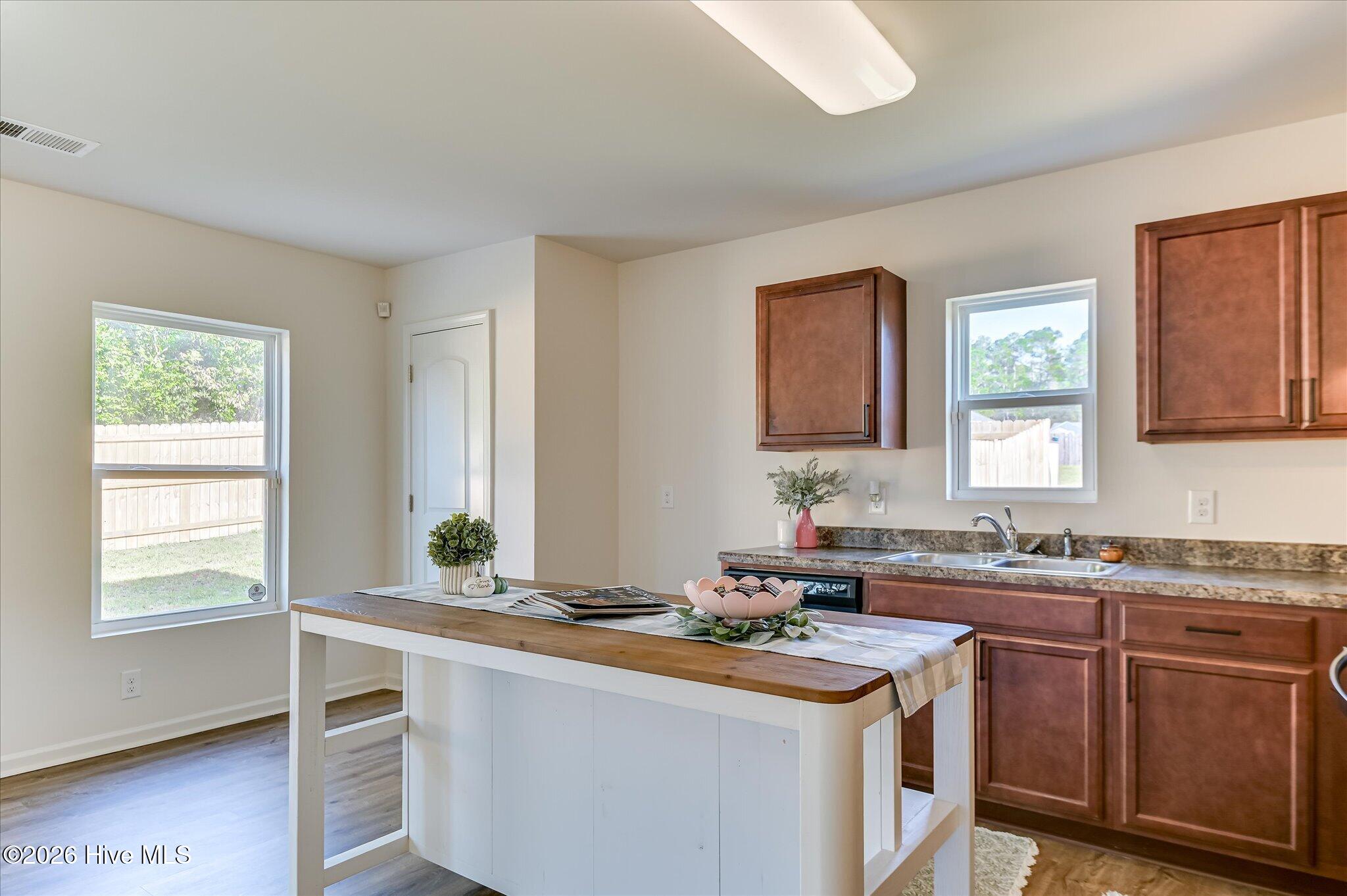 3403 Wisteria Lane Property Photo 14