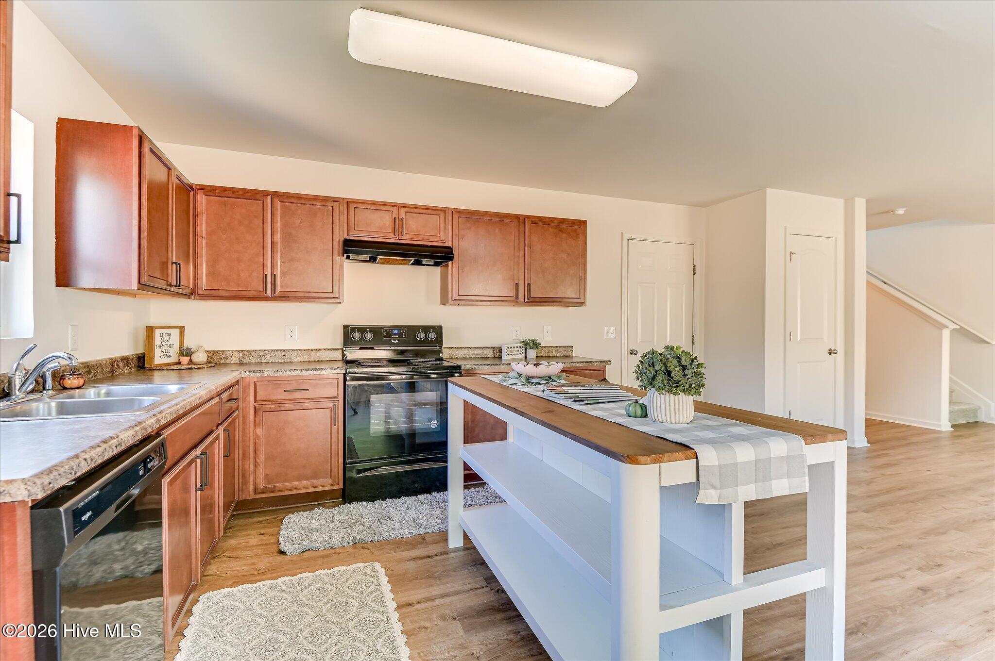 3403 Wisteria Lane Property Photo 16