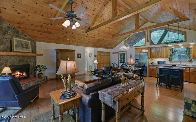 127 Lazy Creek Lane Property Photo 7