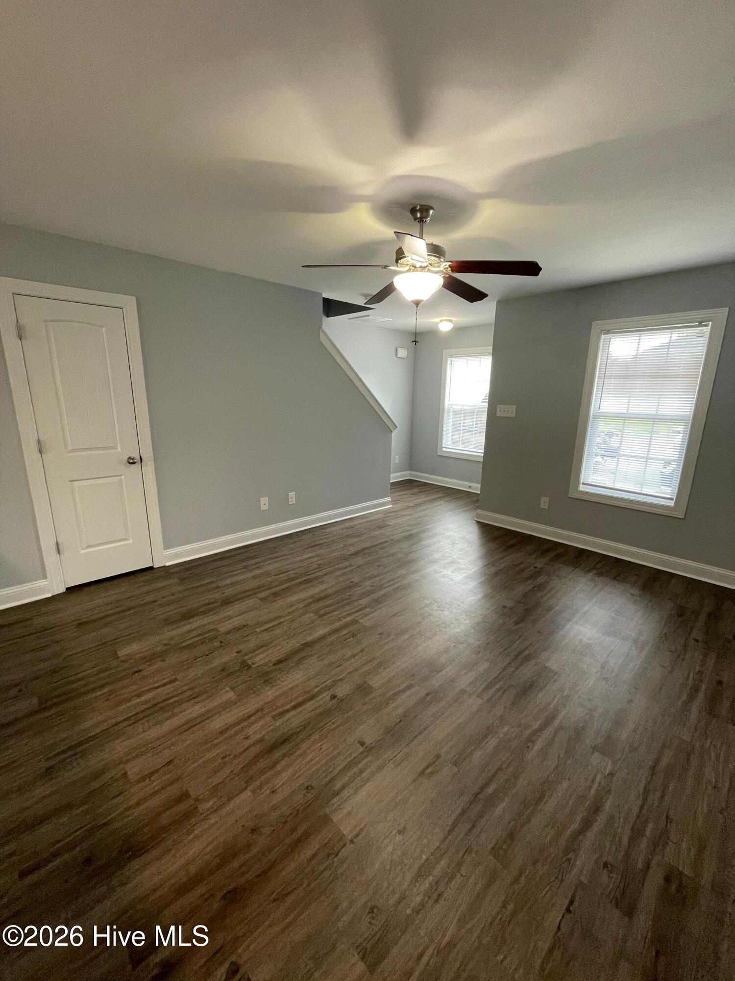 138 Heather Glen Circle Property Photo 3
