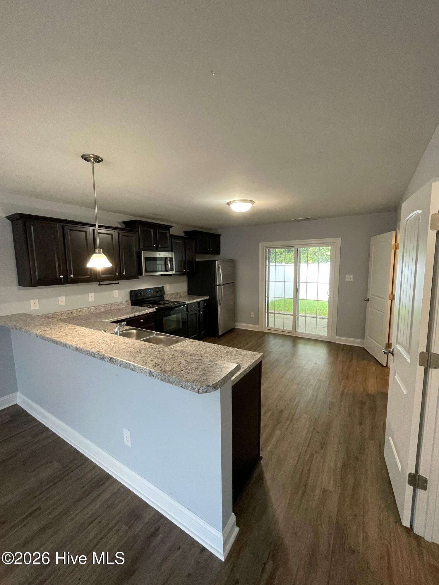 138 Heather Glen Circle Property Photo 6