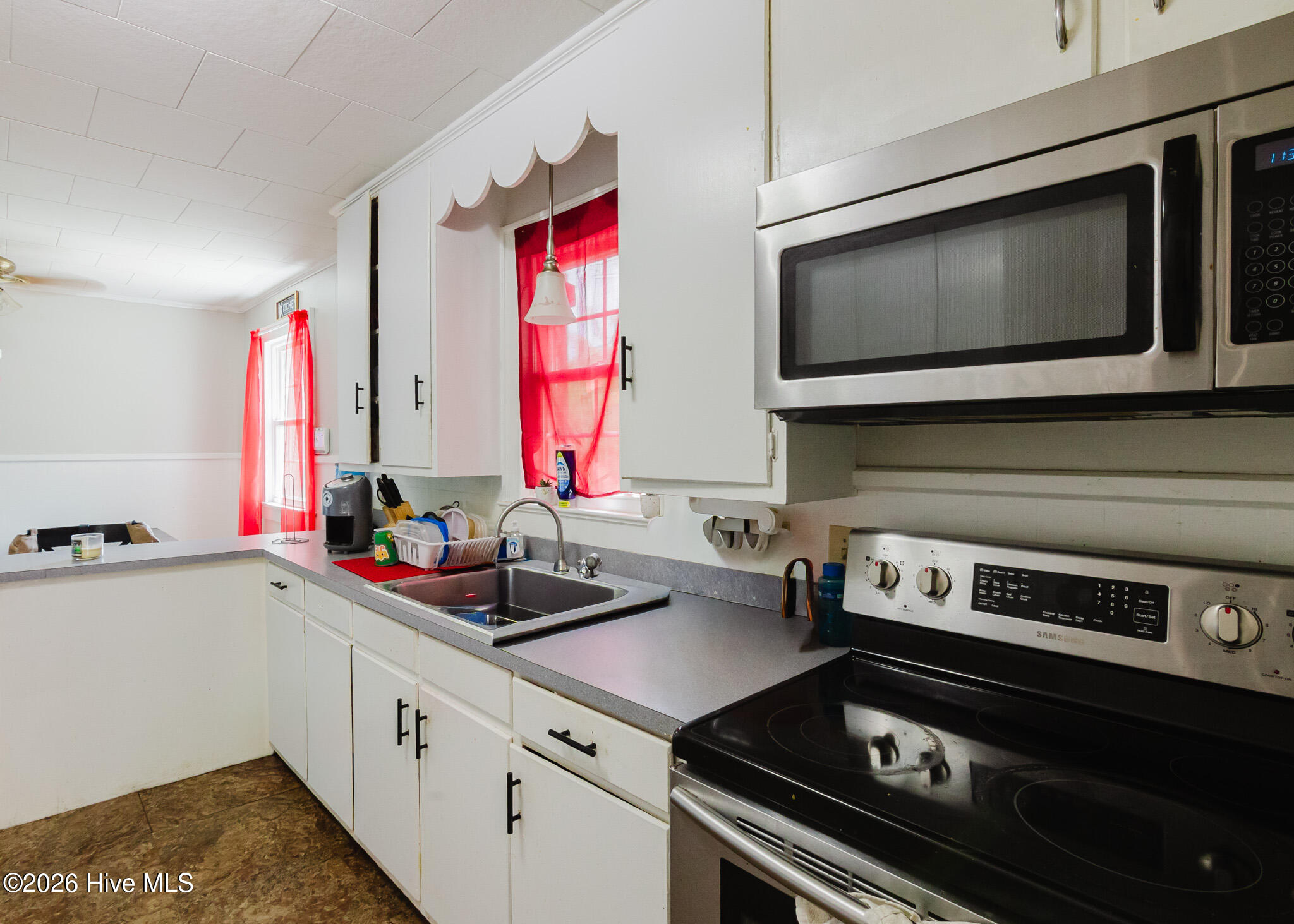 303 Myrtle Avenue Property Photo 7