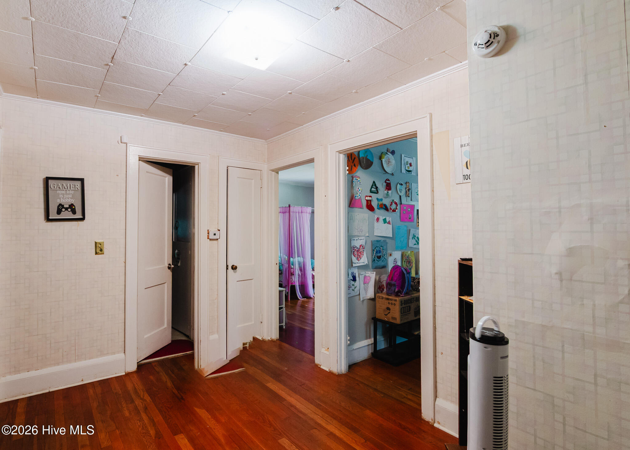 303 Myrtle Avenue Property Photo 14