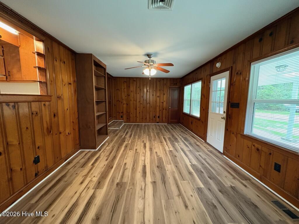 207 Talbot Street Property Photo 9