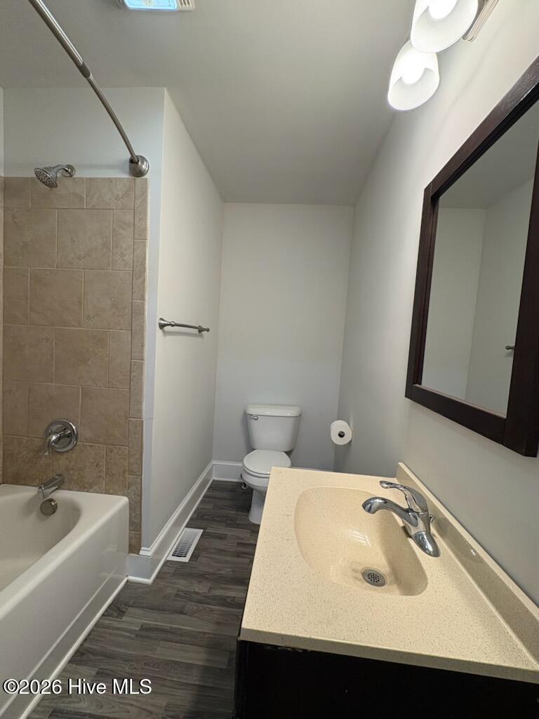 207 Talbot Street Property Photo 13