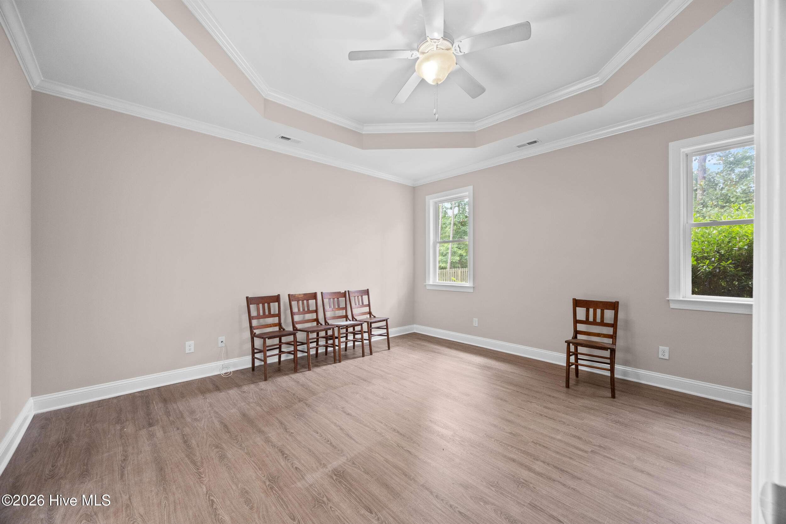 330 Crown Pointe Drive Property Photo 25