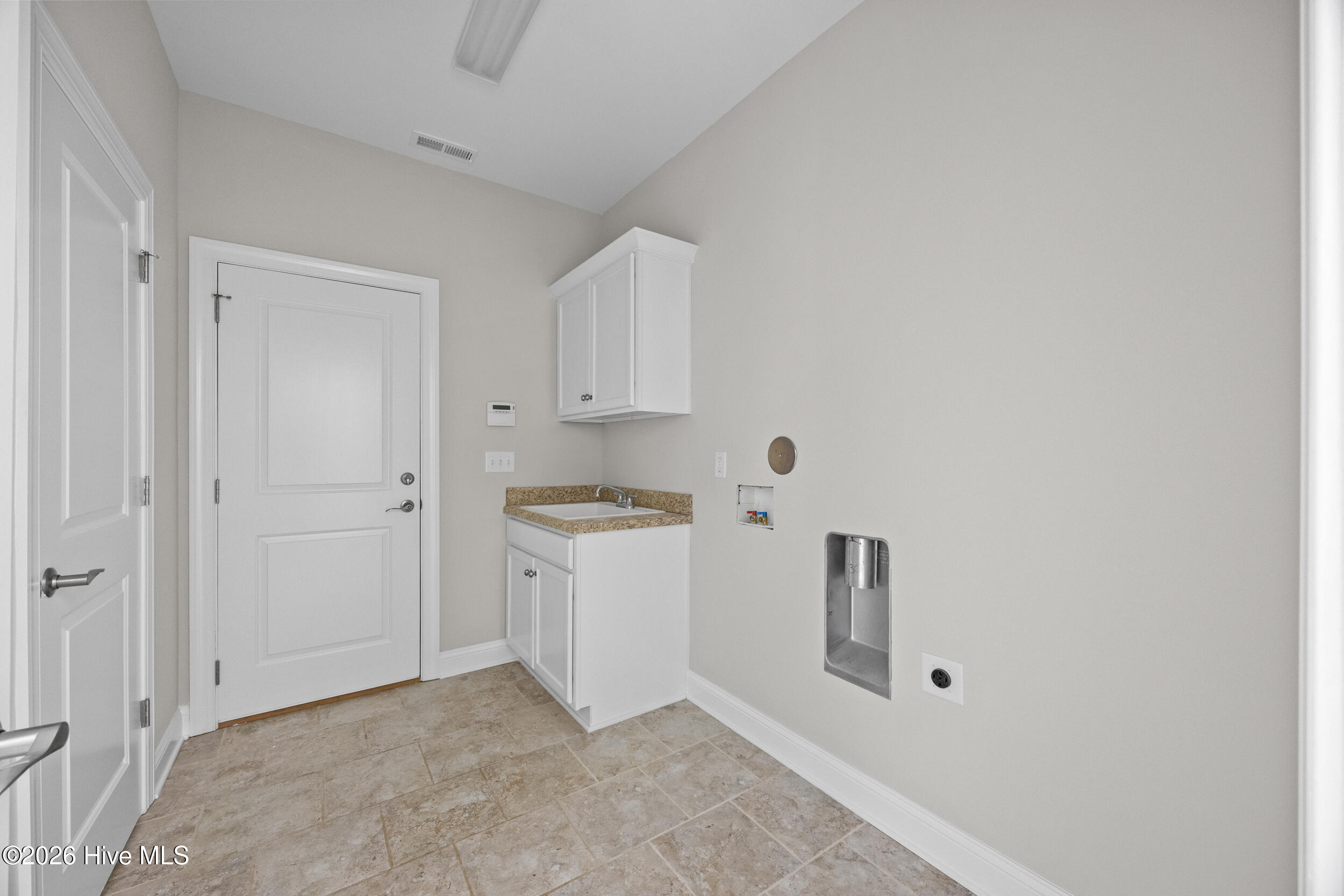 330 Crown Pointe Drive Property Photo 33