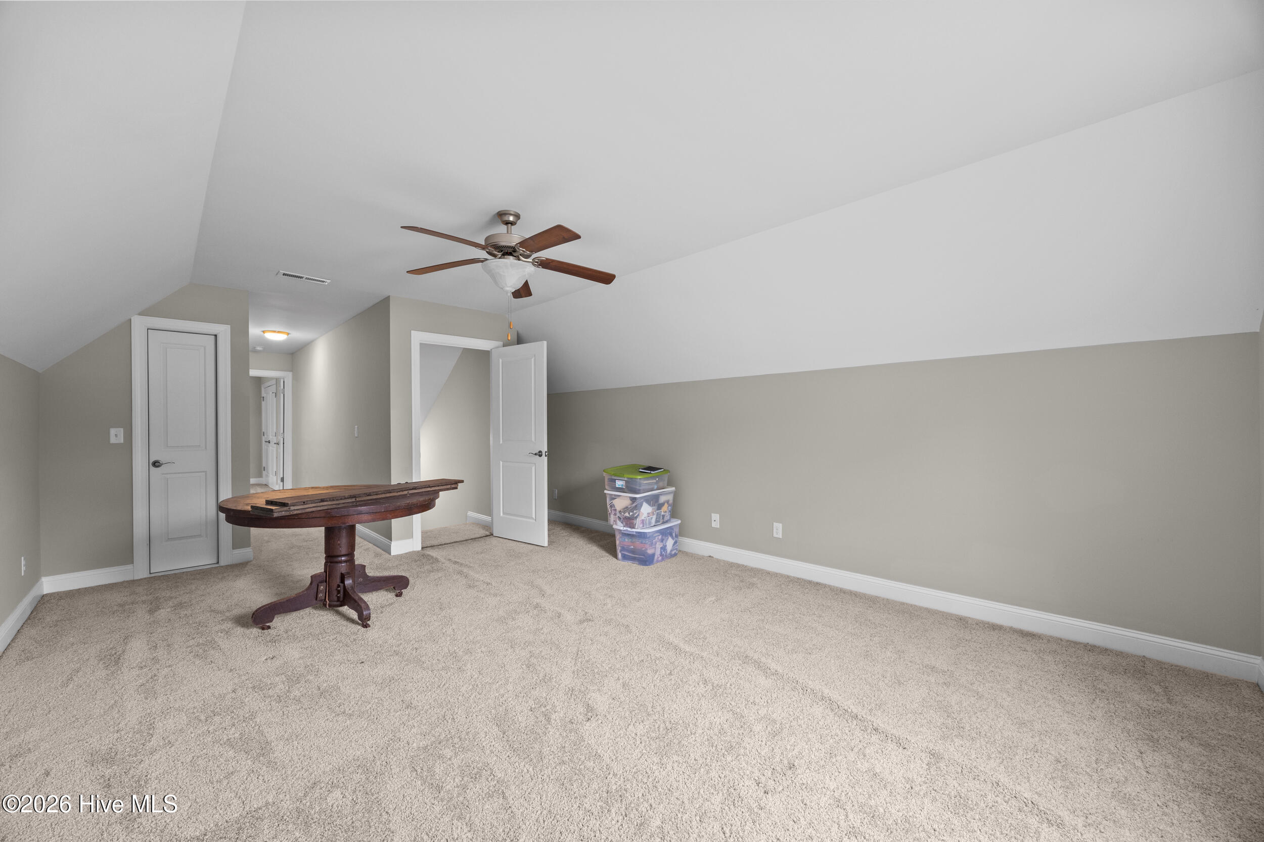 330 Crown Pointe Drive Property Photo 39