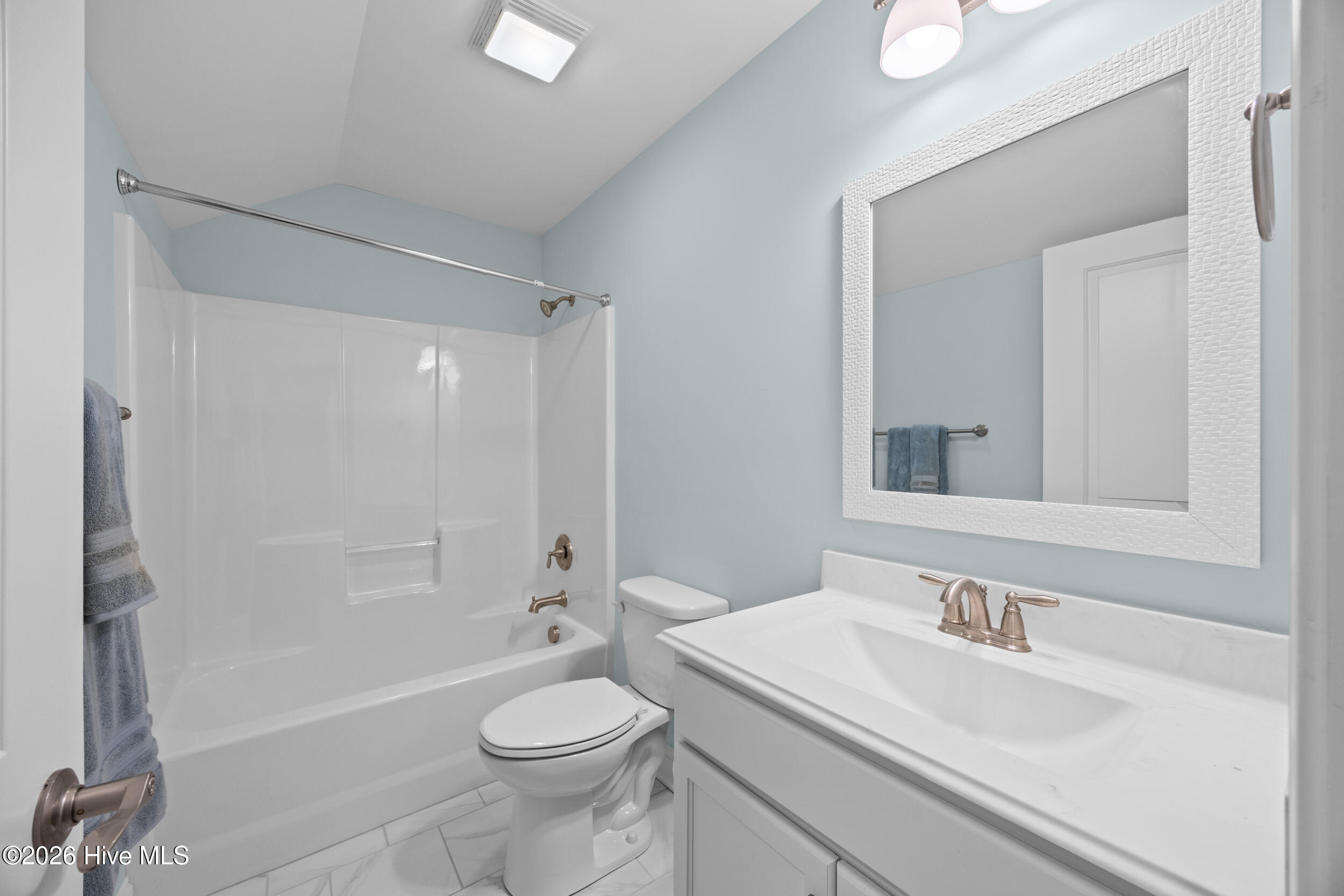 330 Crown Pointe Drive Property Photo 40