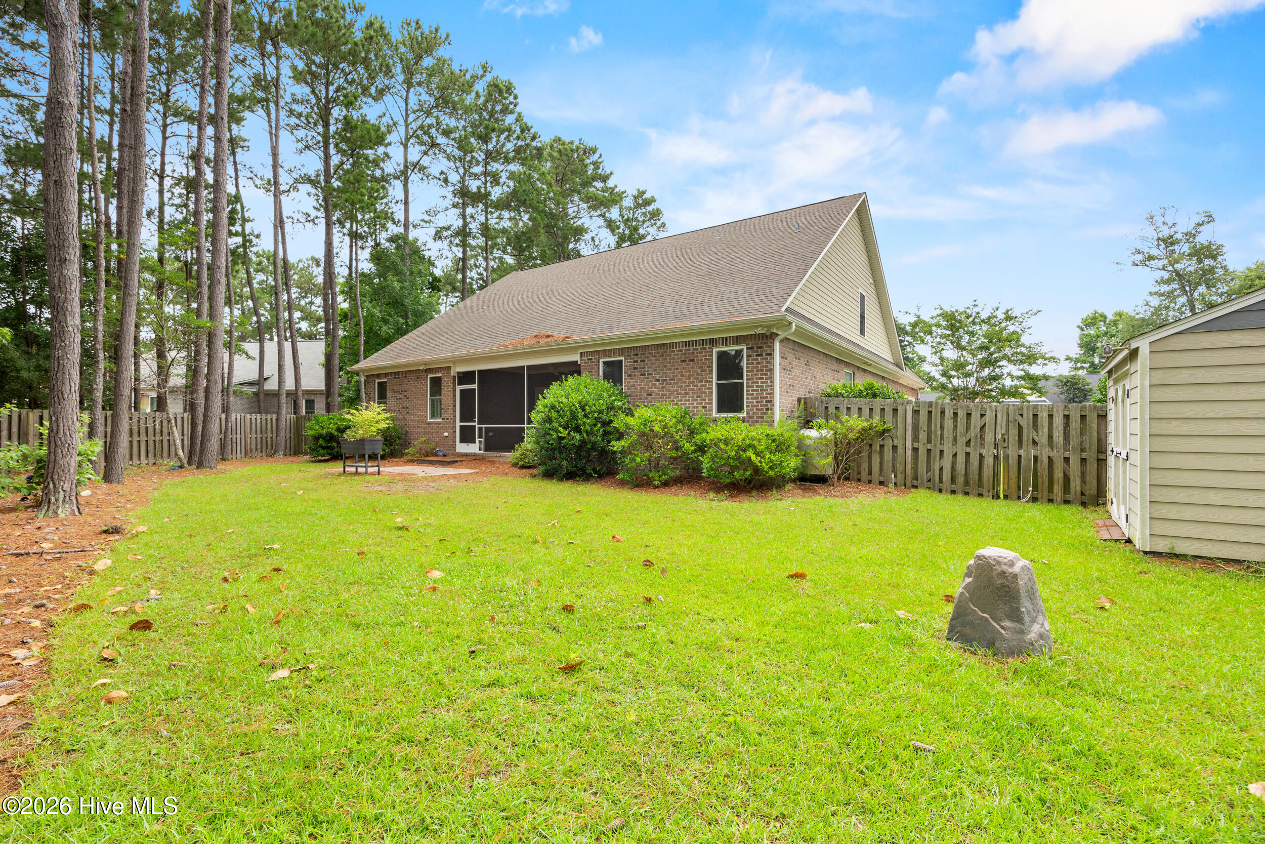 330 Crown Pointe Drive Property Photo 48