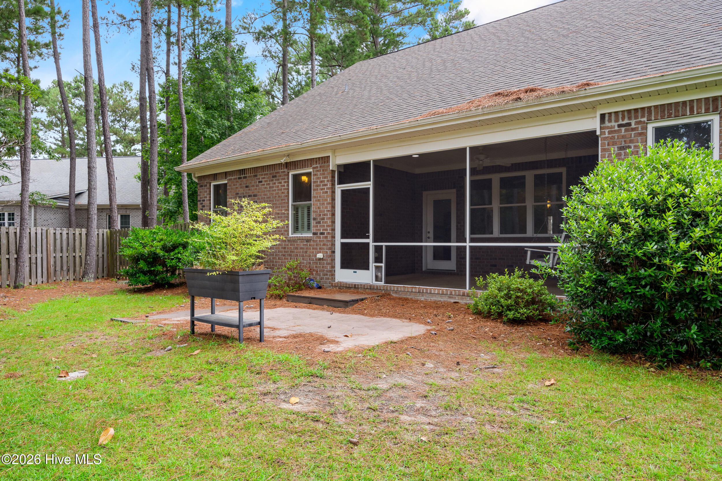 330 Crown Pointe Drive Property Photo 50
