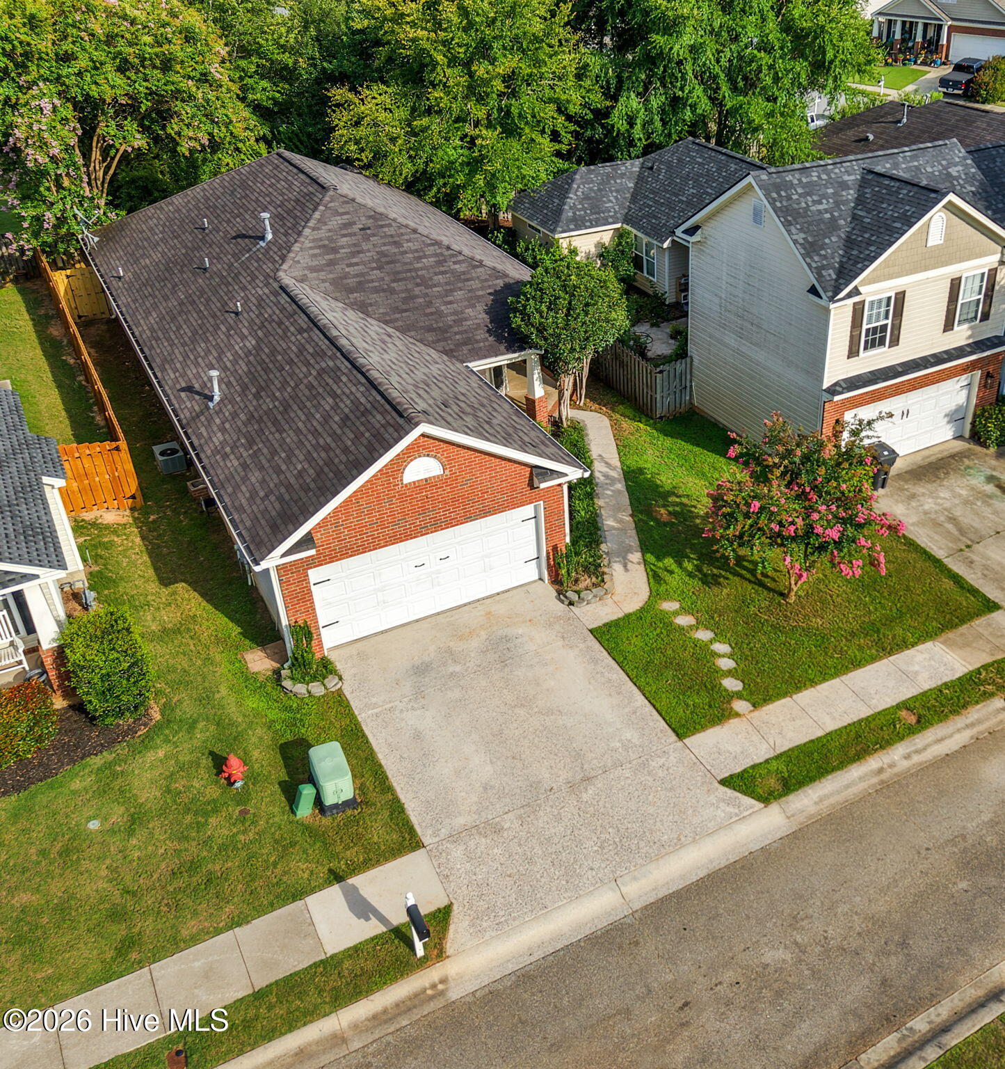 2012 Summerton Circle Property Photo 6