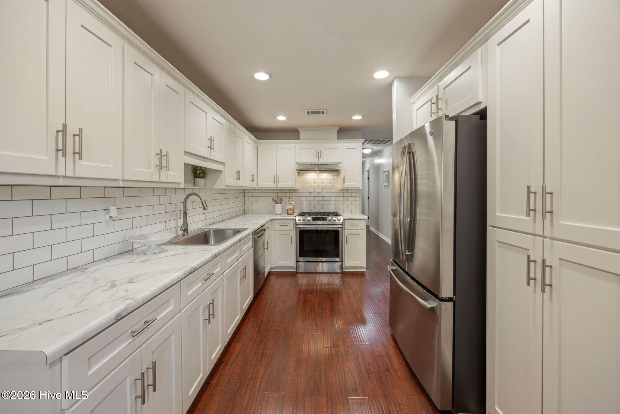 2012 Summerton Circle Property Photo 24