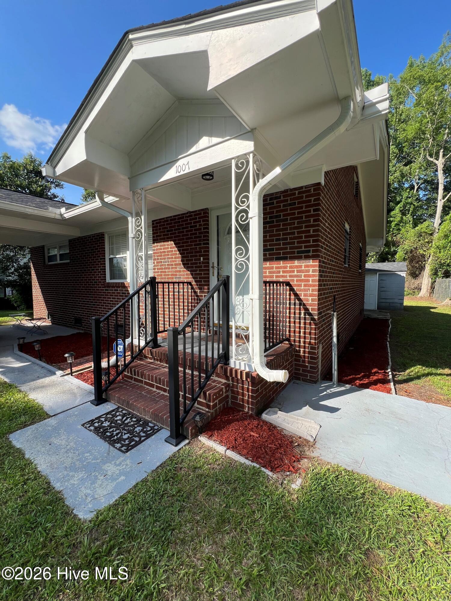 1007 Romaine Street Property Photo 3