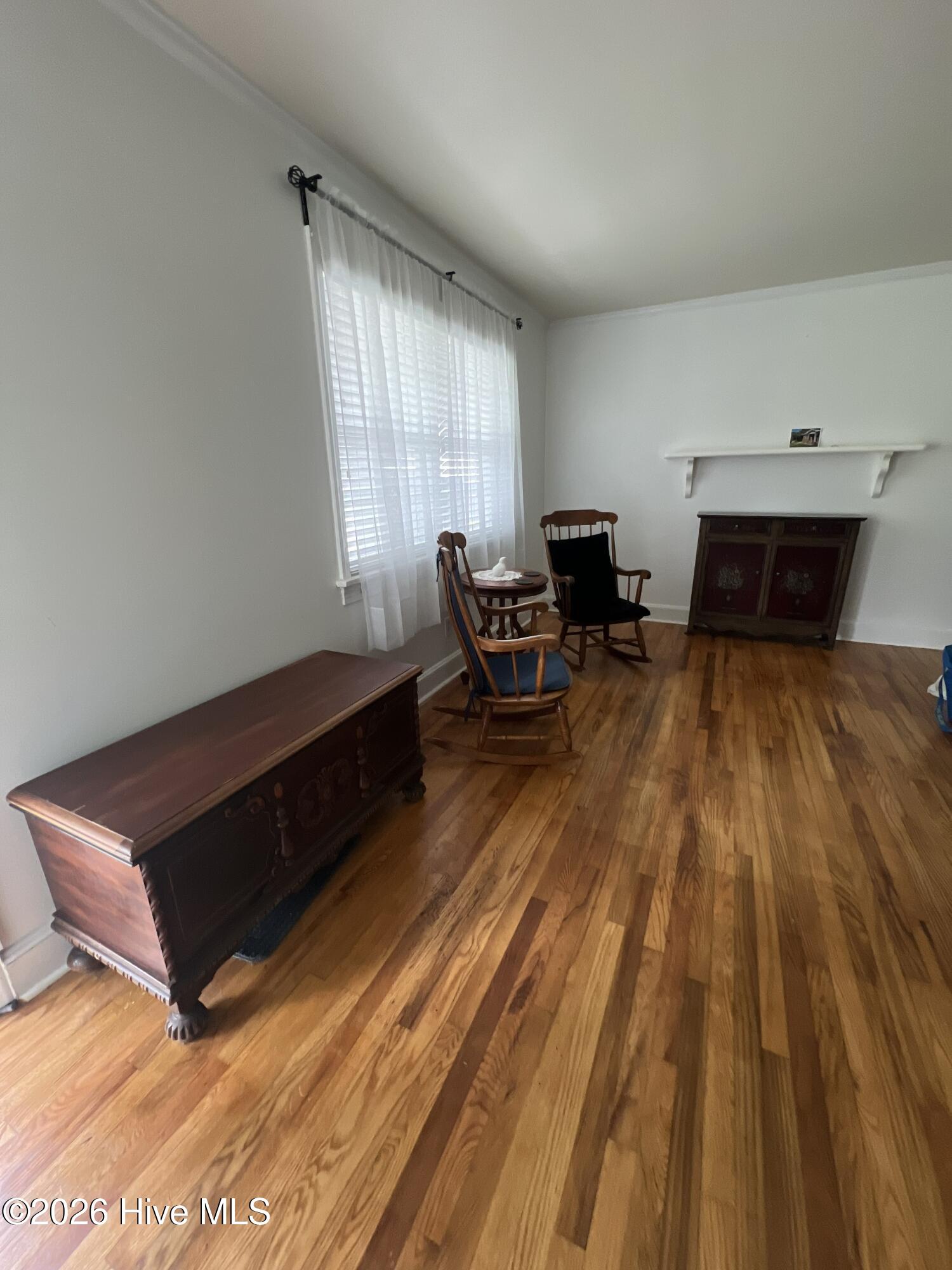 1007 Romaine Street Property Photo 10