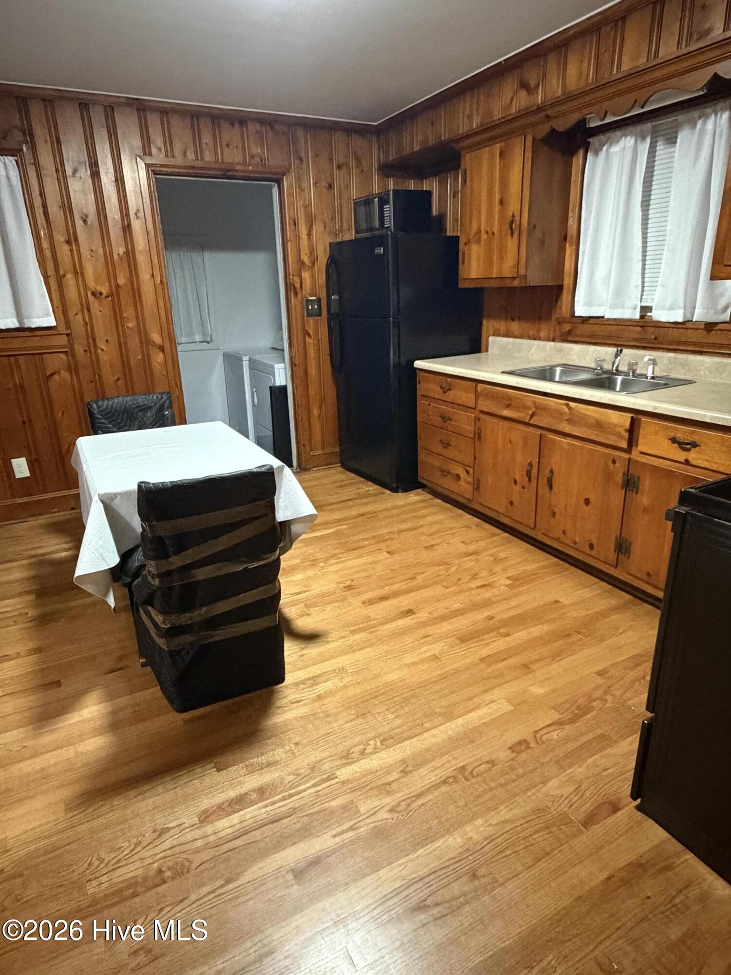 1007 Romaine Street Property Photo 13