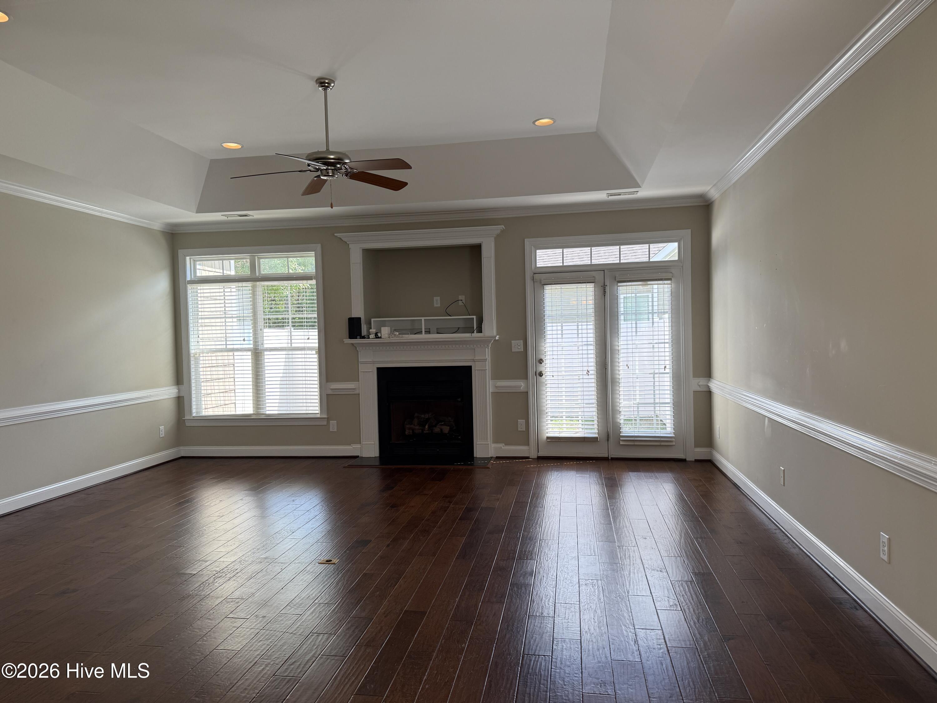 3103 Live Oak Lane N B Property Photo 9