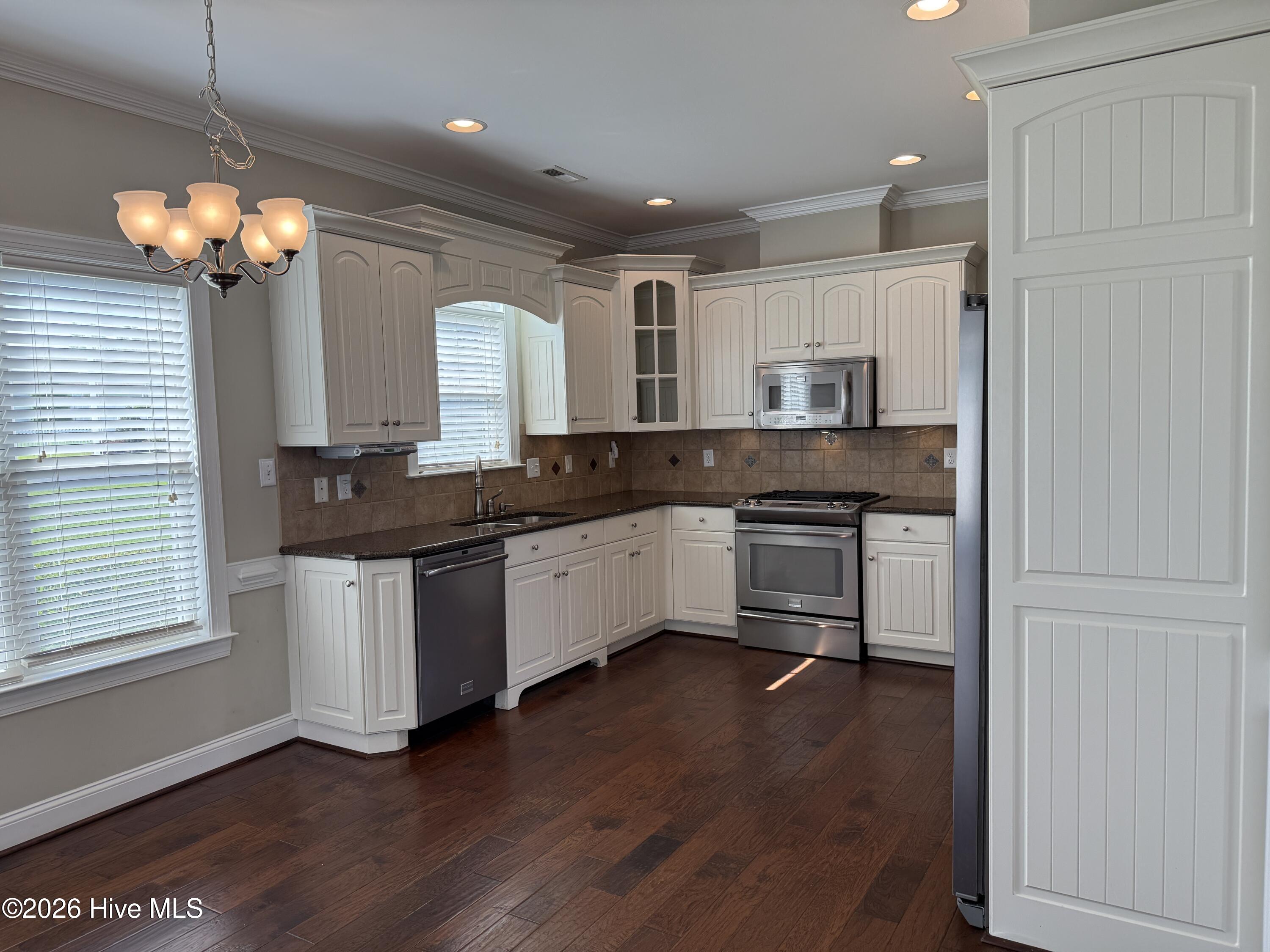 3103 Live Oak Lane N B Property Photo 12