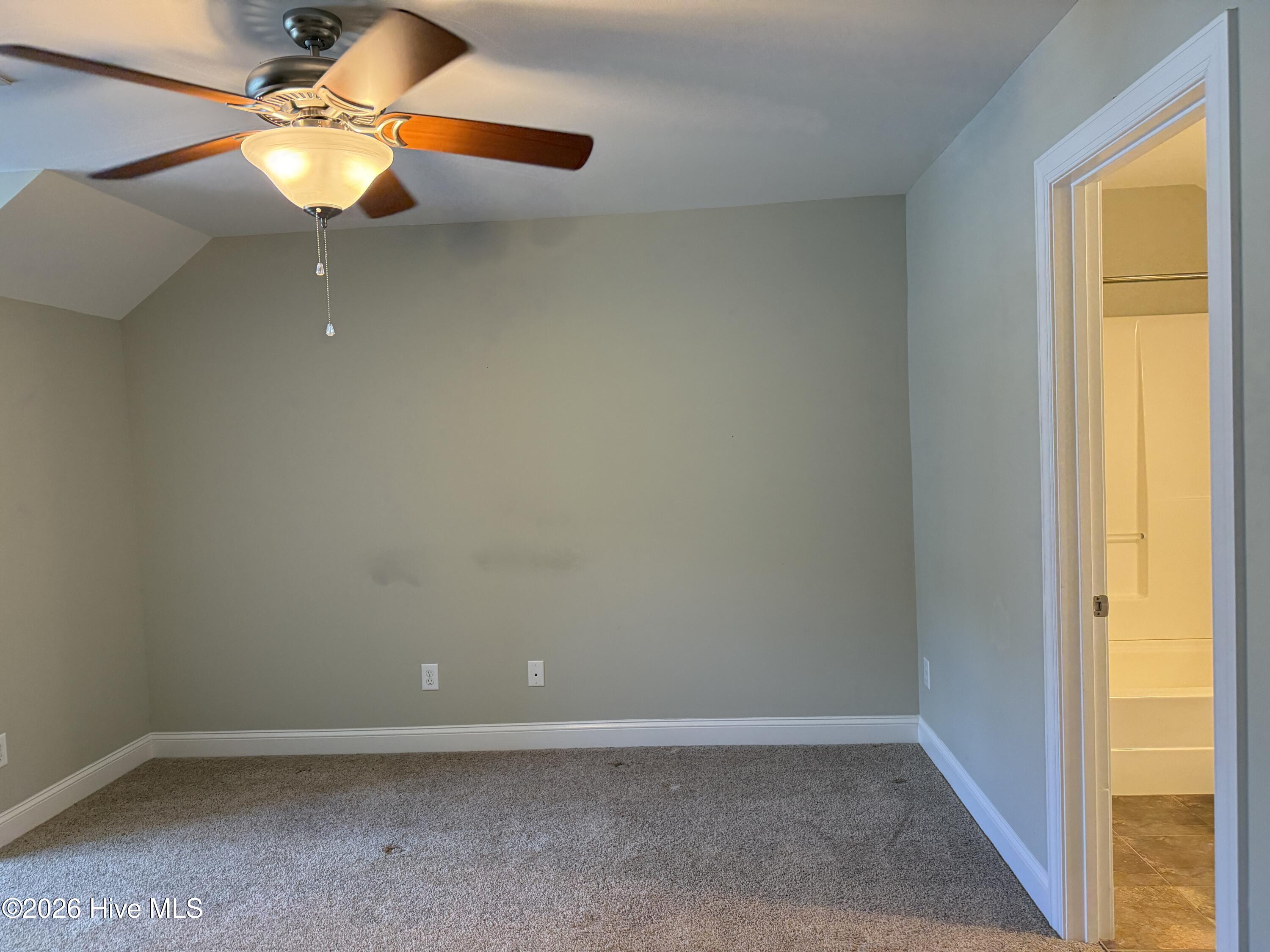 3103 Live Oak Lane N B Property Photo 17