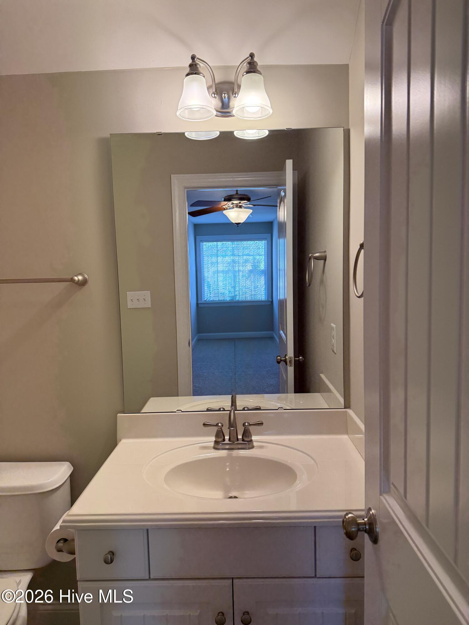 3103 Live Oak Lane N B Property Photo 20