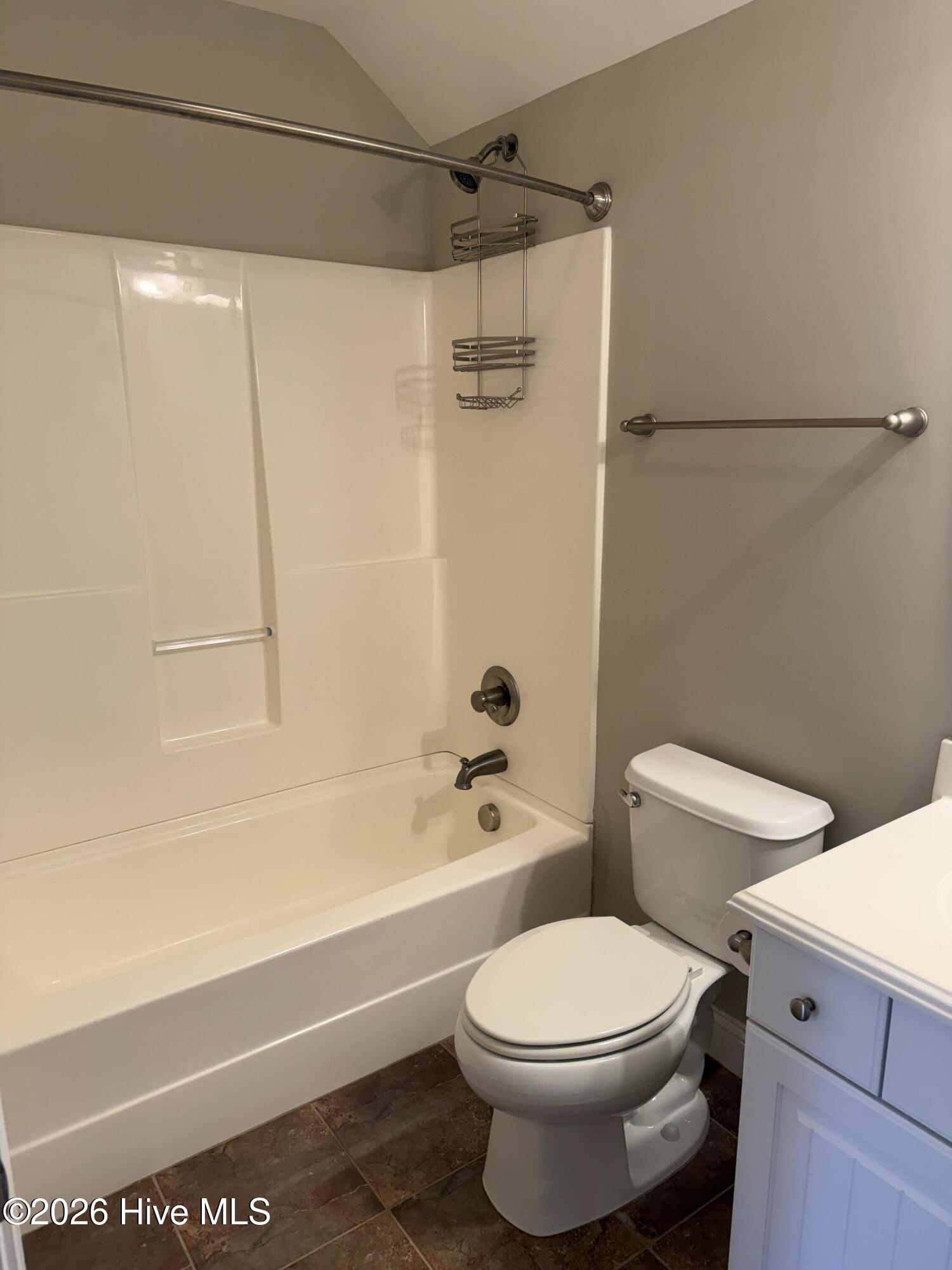 3103 Live Oak Lane N B Property Photo 21