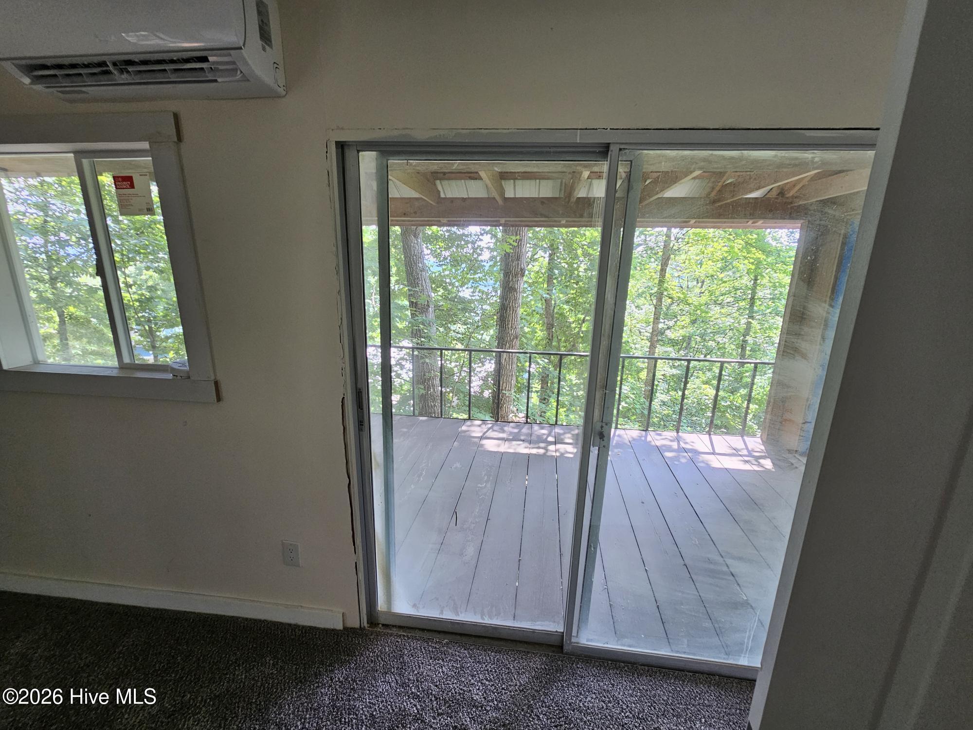 128 Manor Drive A & B Property Photo 28
