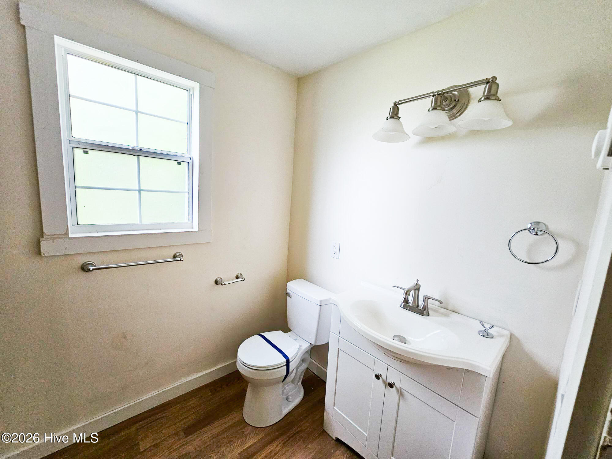128 Manor Drive A & B Property Photo 34