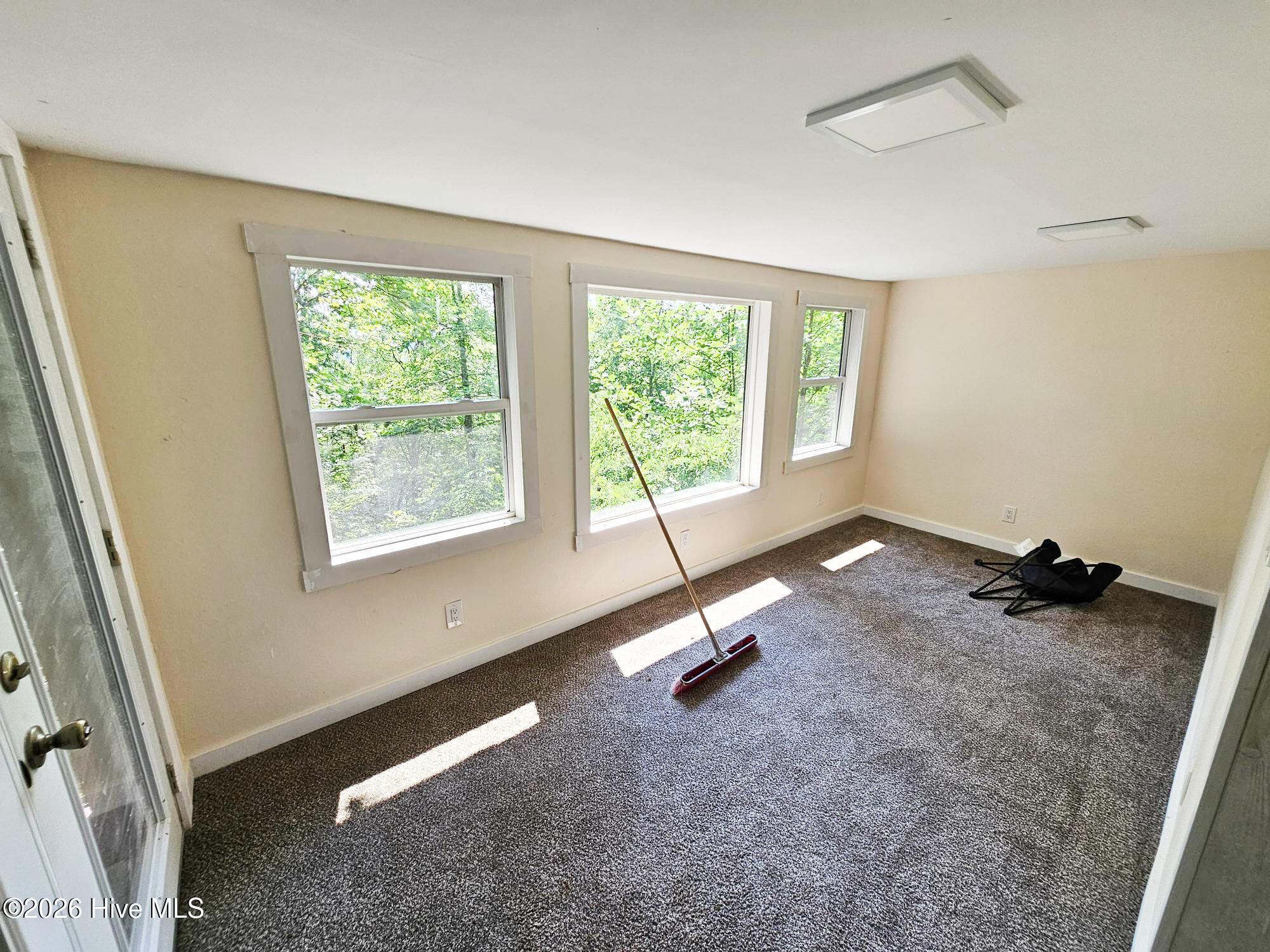 128 Manor Drive A & B Property Photo 35