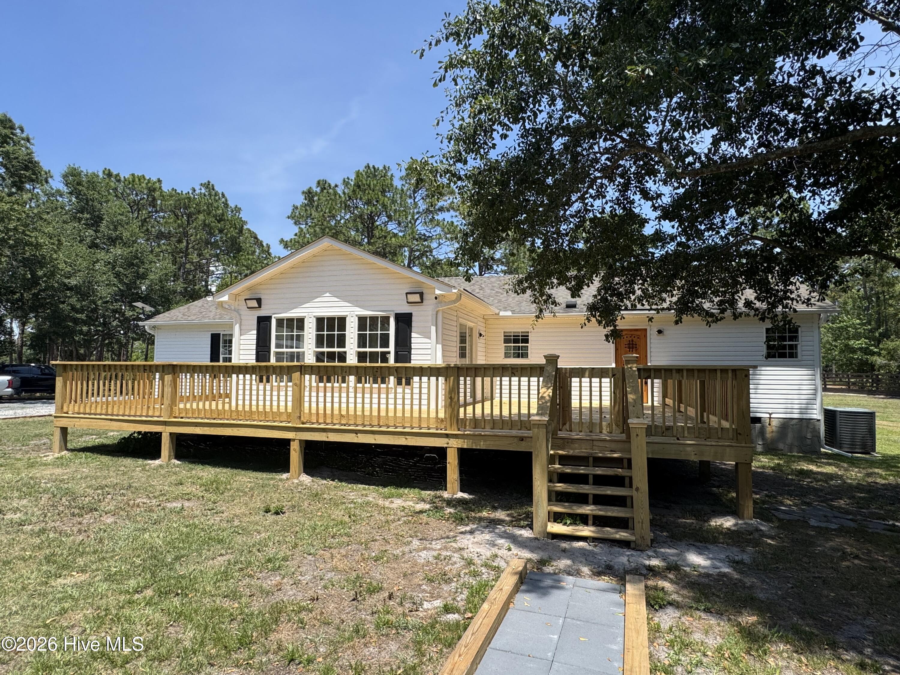 1265 Gilbert Road Se Property Photo 7