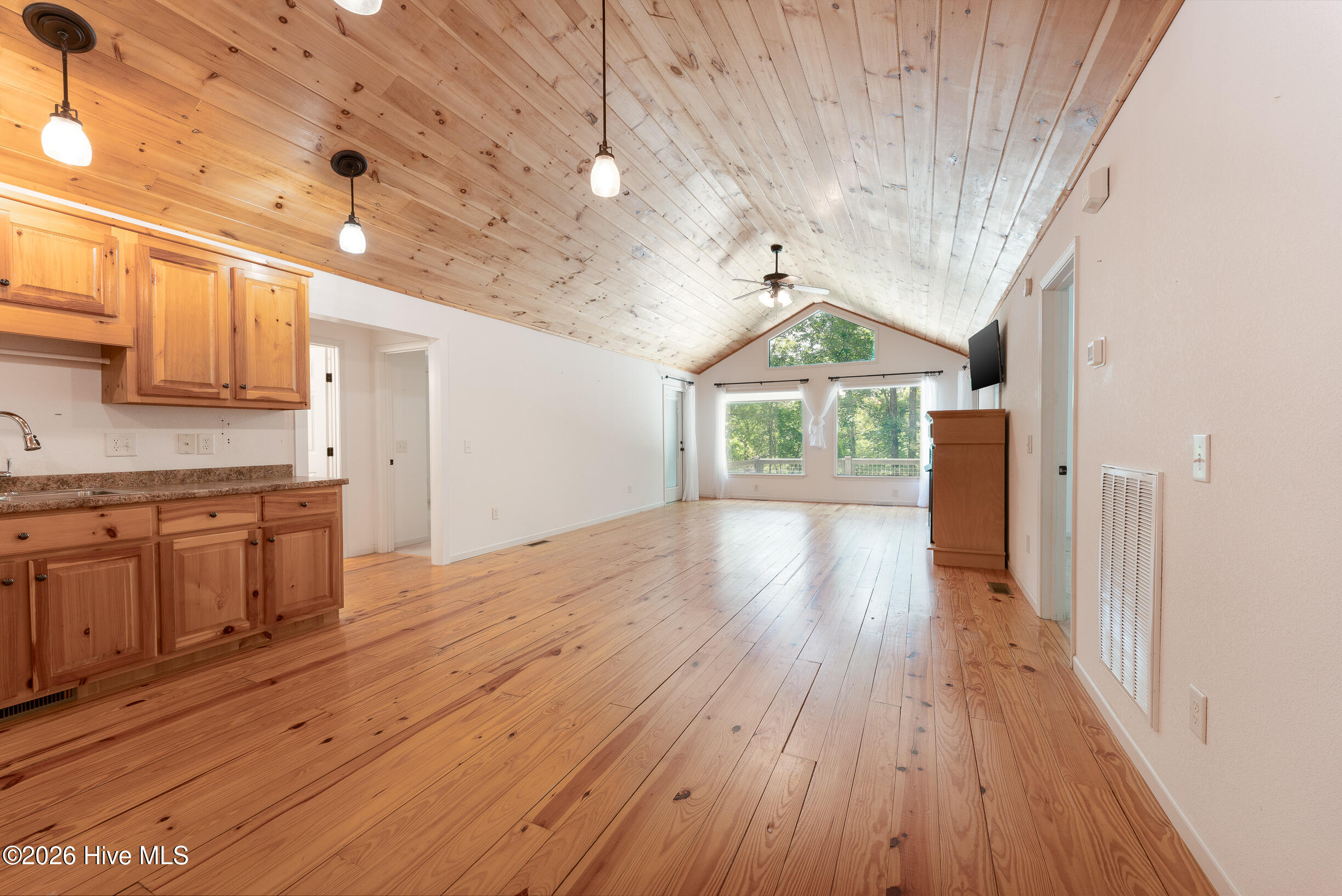 167 Brasstown View Property Photo 9