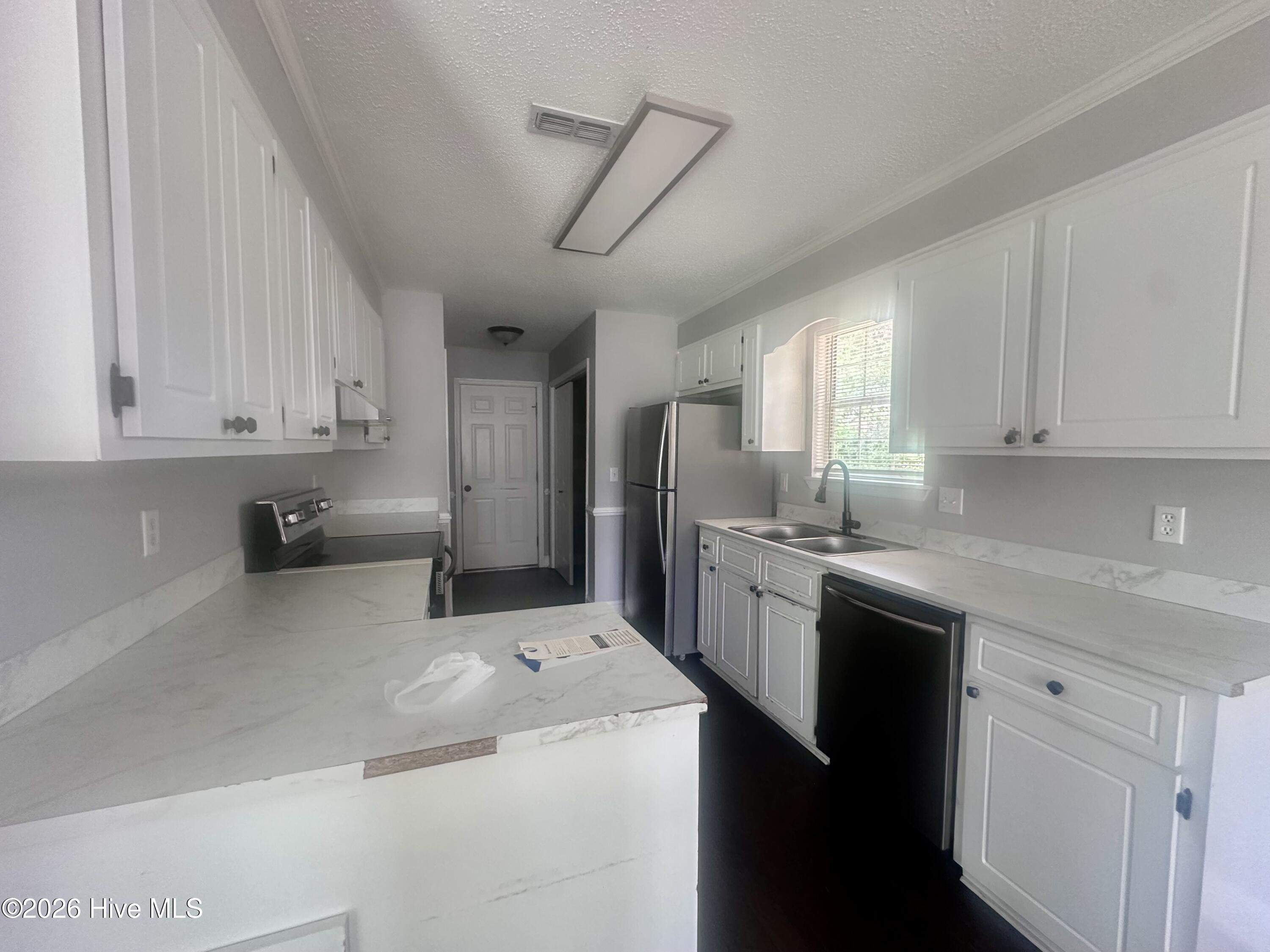 1712 Harrogate Drive Property Photo 4