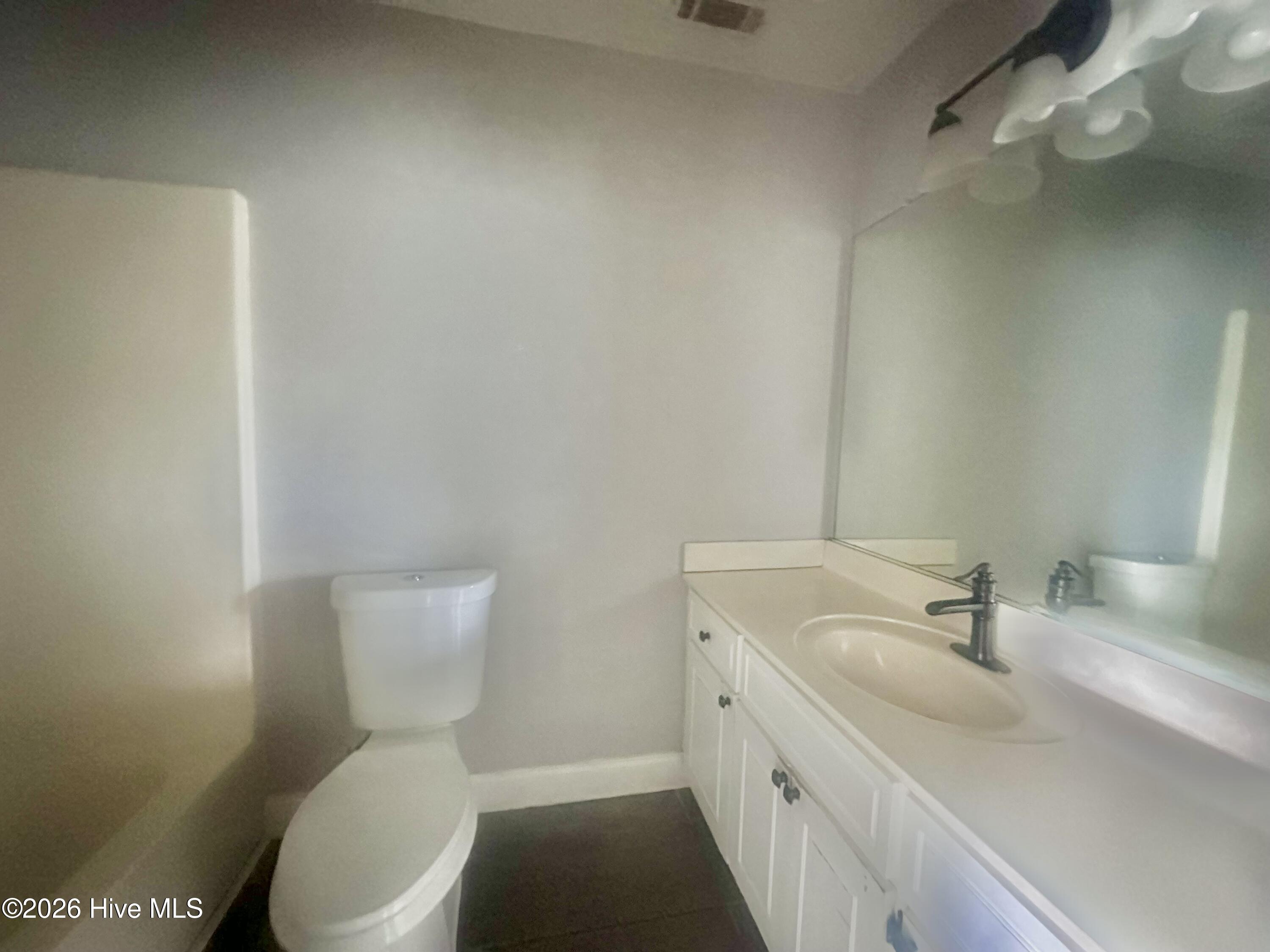1712 Harrogate Drive Property Photo 9