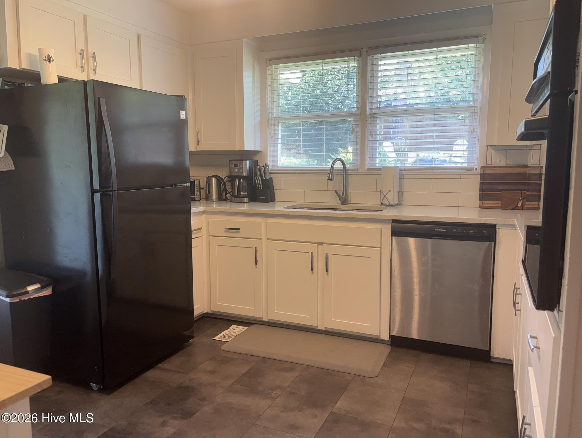 539 Martin Lane Property Photo 7