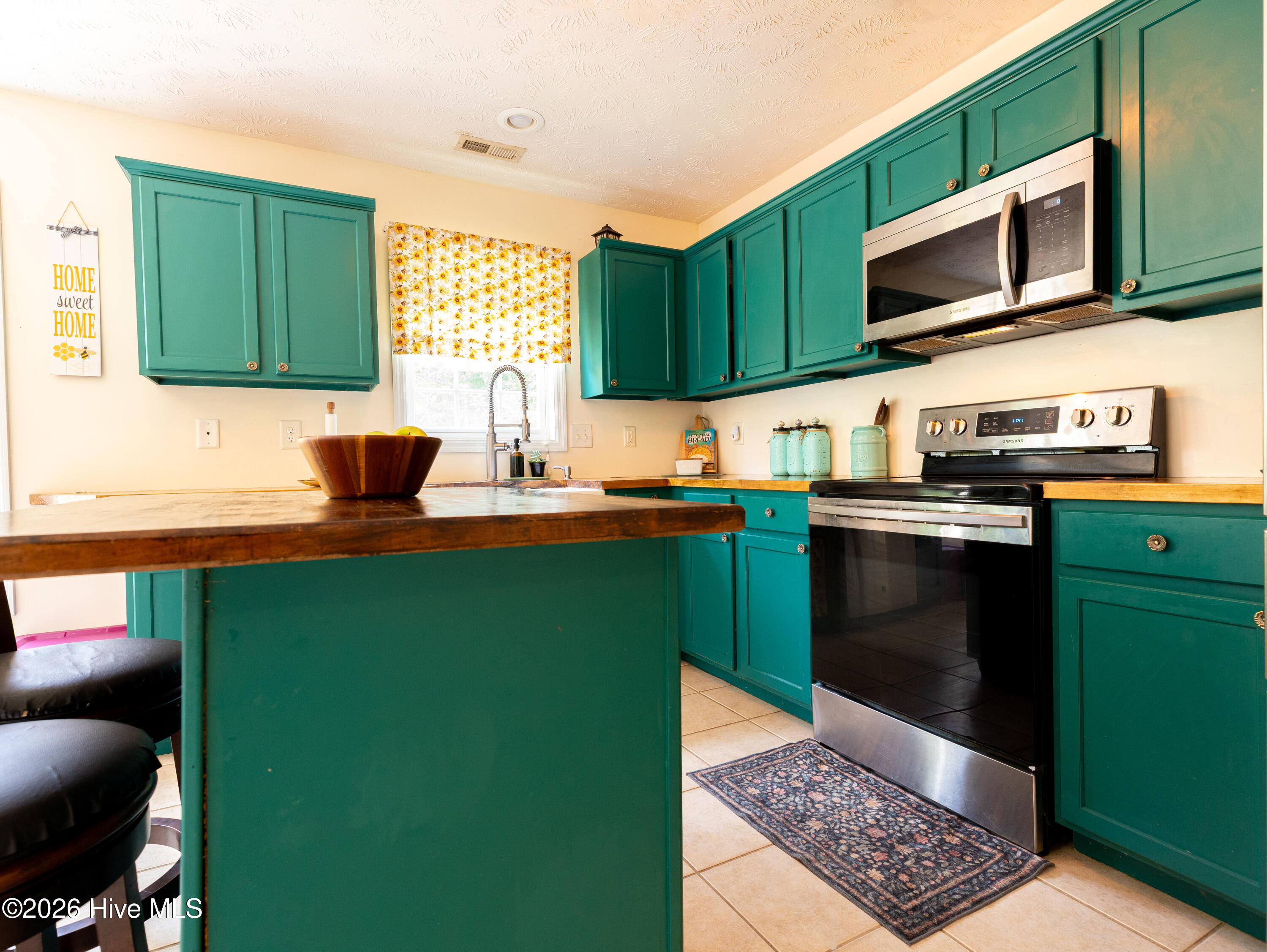 228 Rutherford Way Property Photo 8