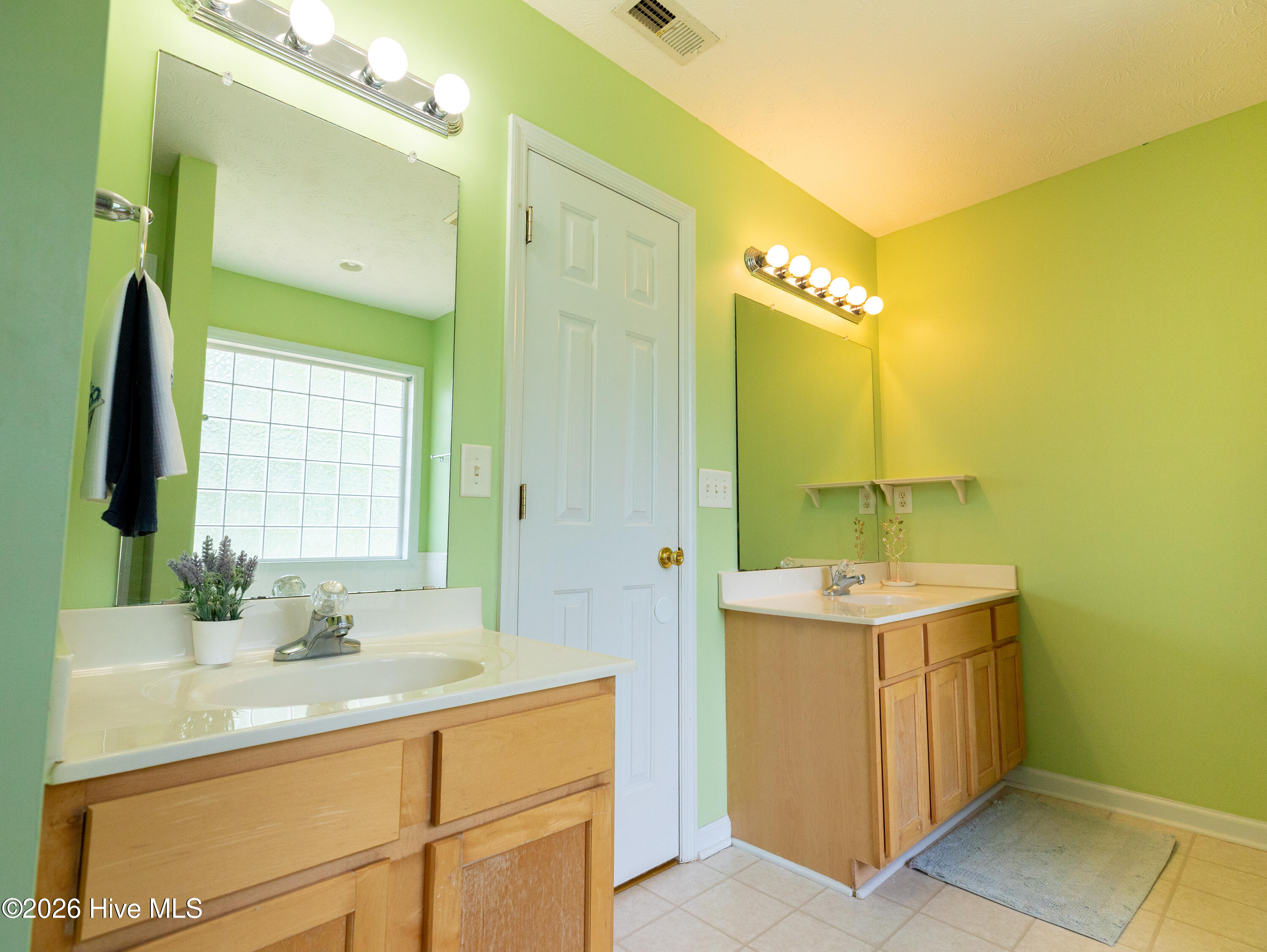 228 Rutherford Way Property Photo 30