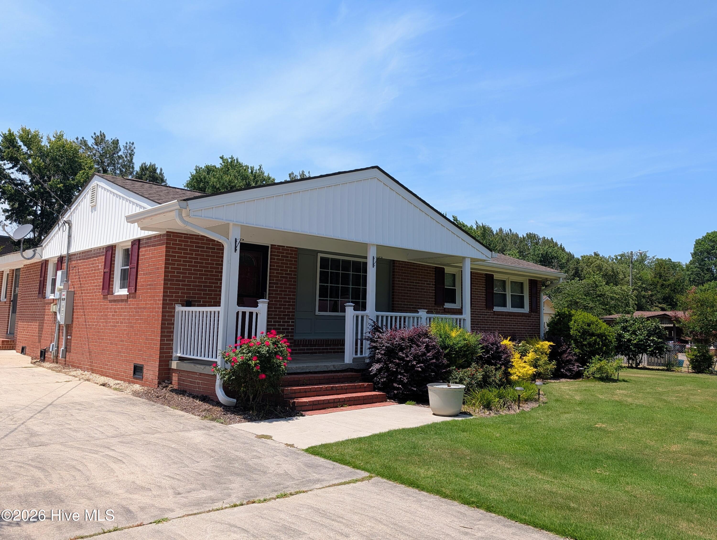 109 Forest View Drive Property Photo 2