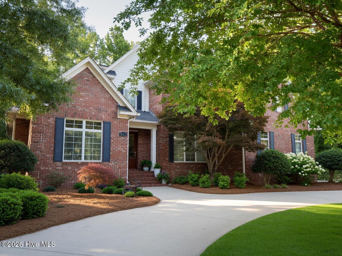 815 Kensington Drive Property Photo 1