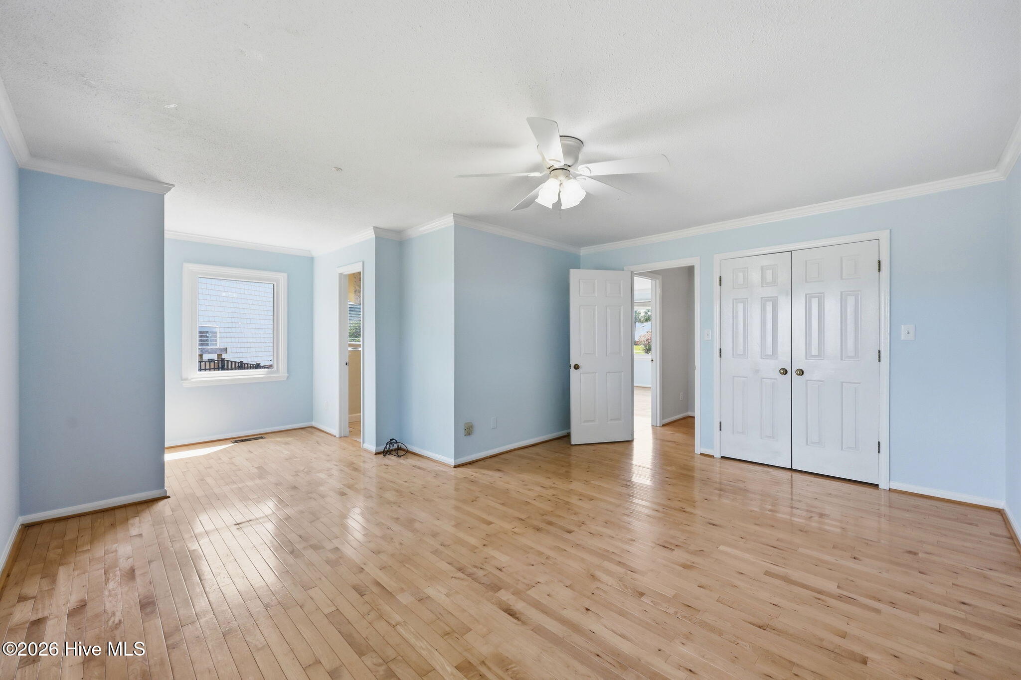220 Club Point Drive Property Photo 32