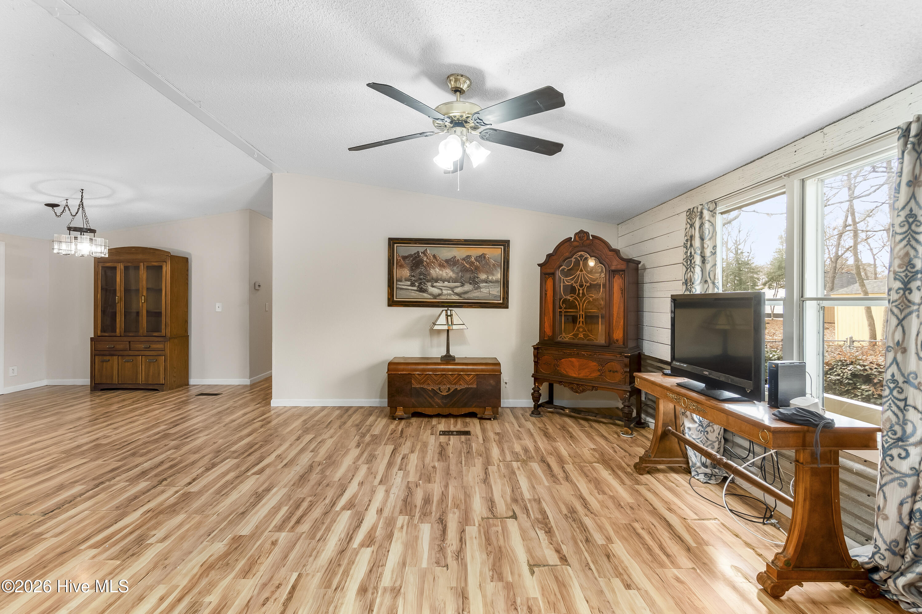 559 Grandy Road Property Photo 4