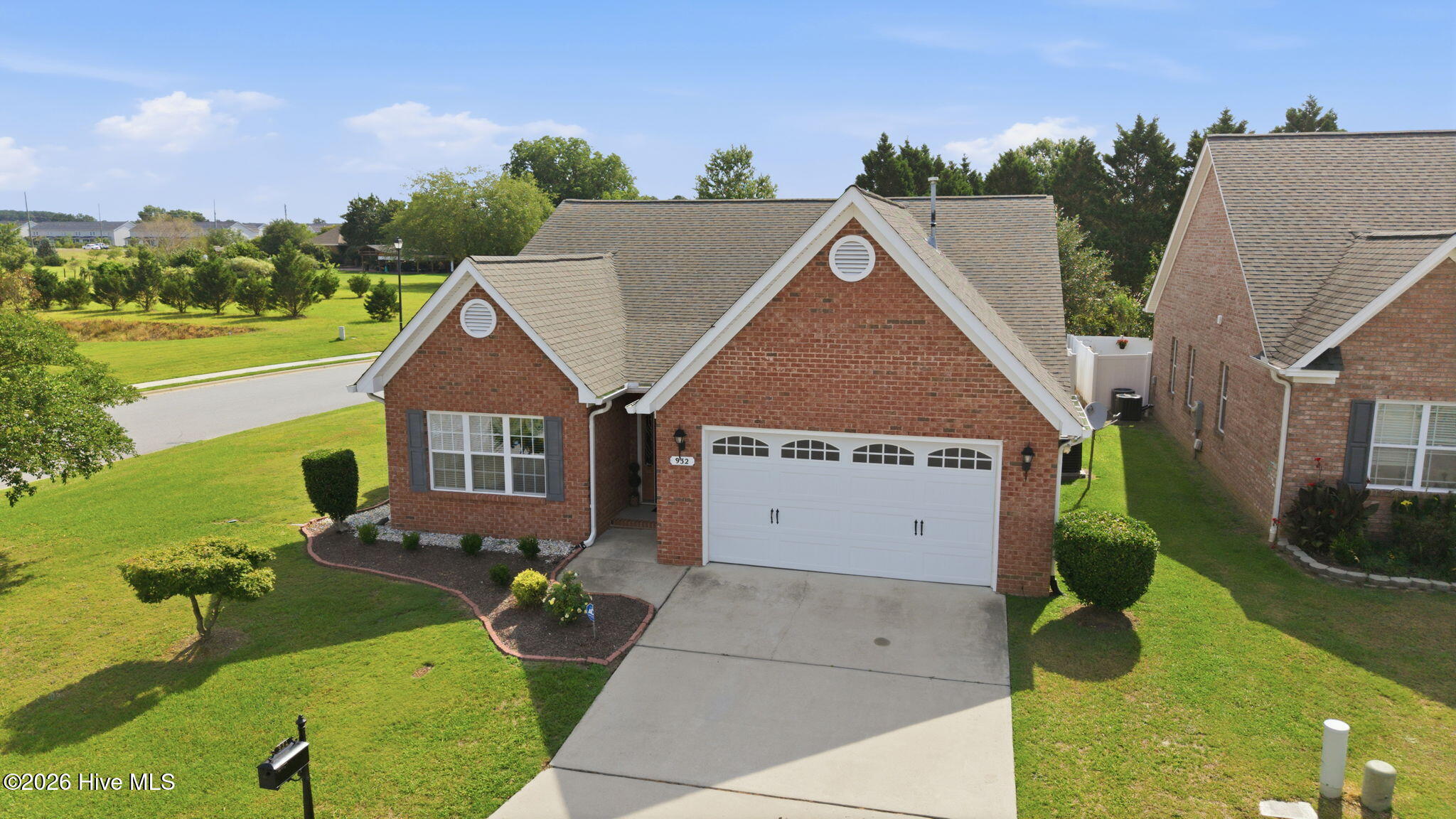 932 Dearborn Court Property Photo 4