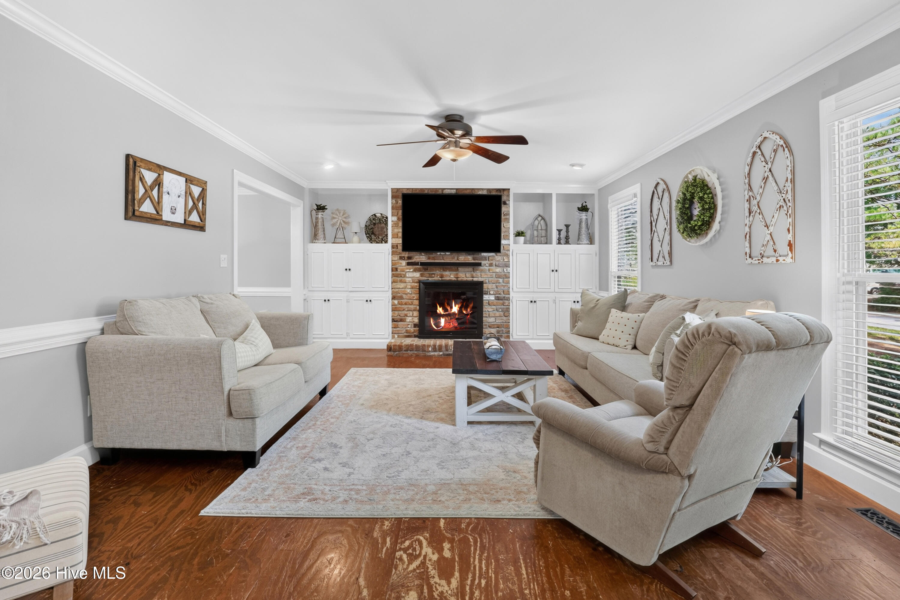 1704 Ridgeway Street W Property Photo 3