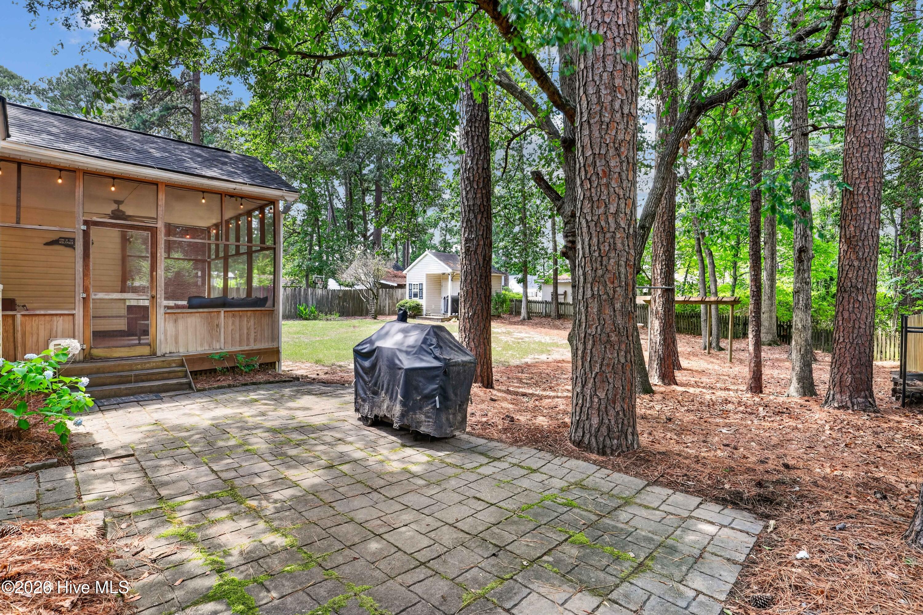 1704 Ridgeway Street W Property Photo 21