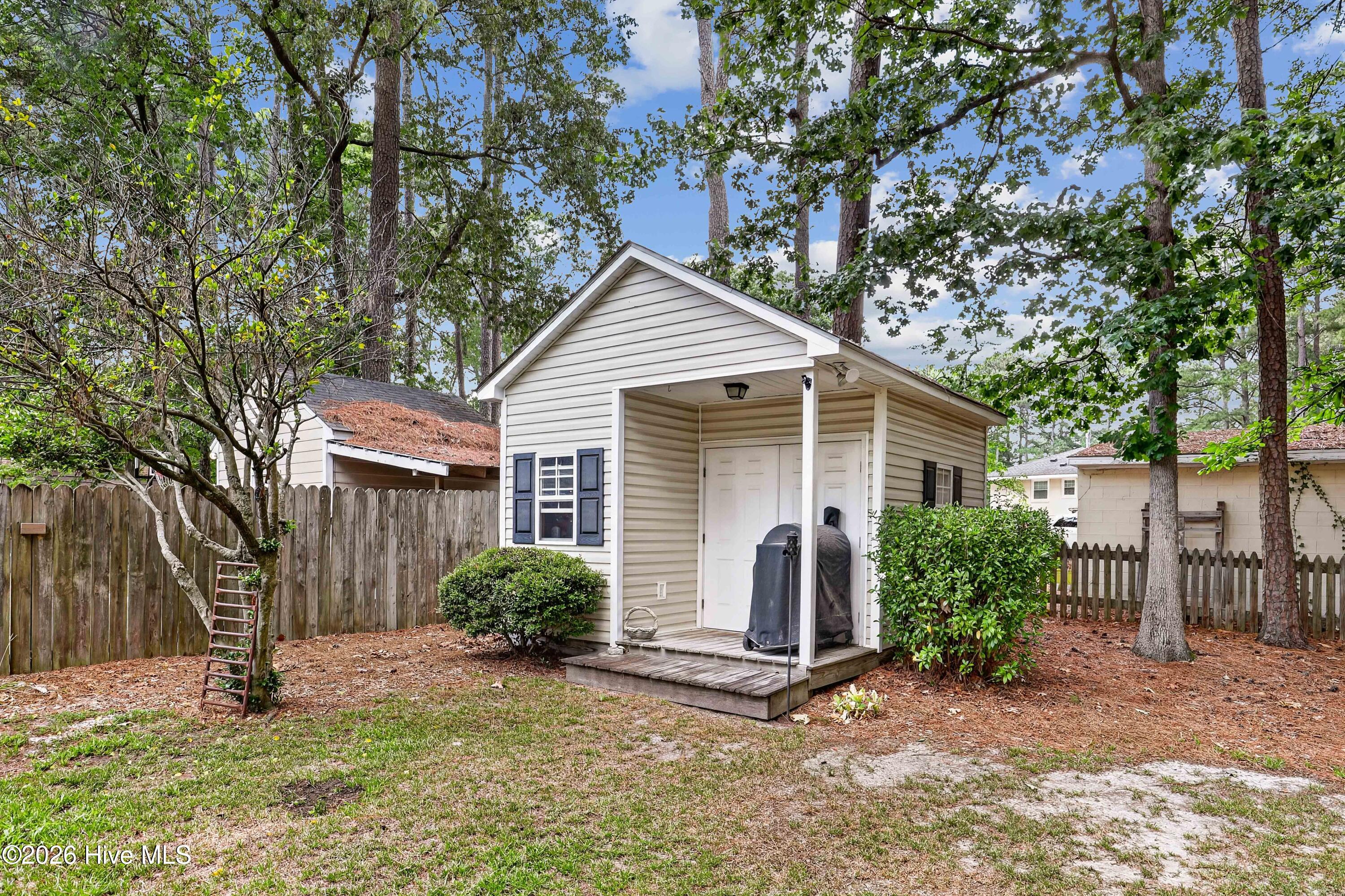 1704 Ridgeway Street W Property Photo 25
