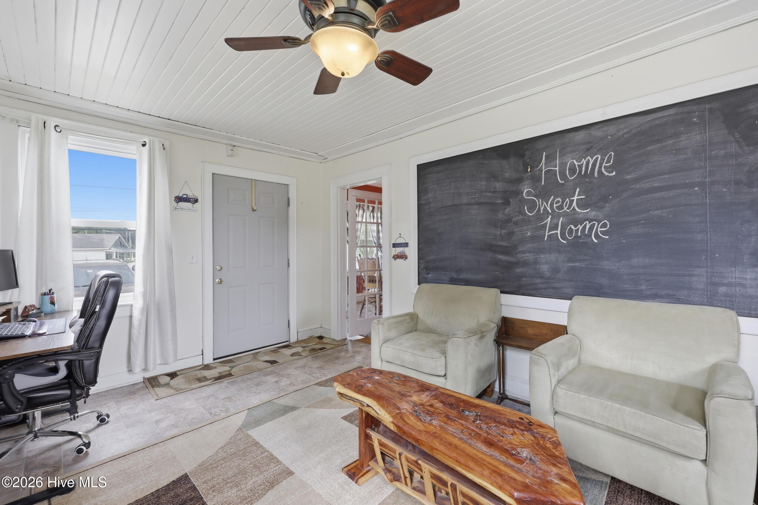1009 Us Hwy 158 W Property Photo 14