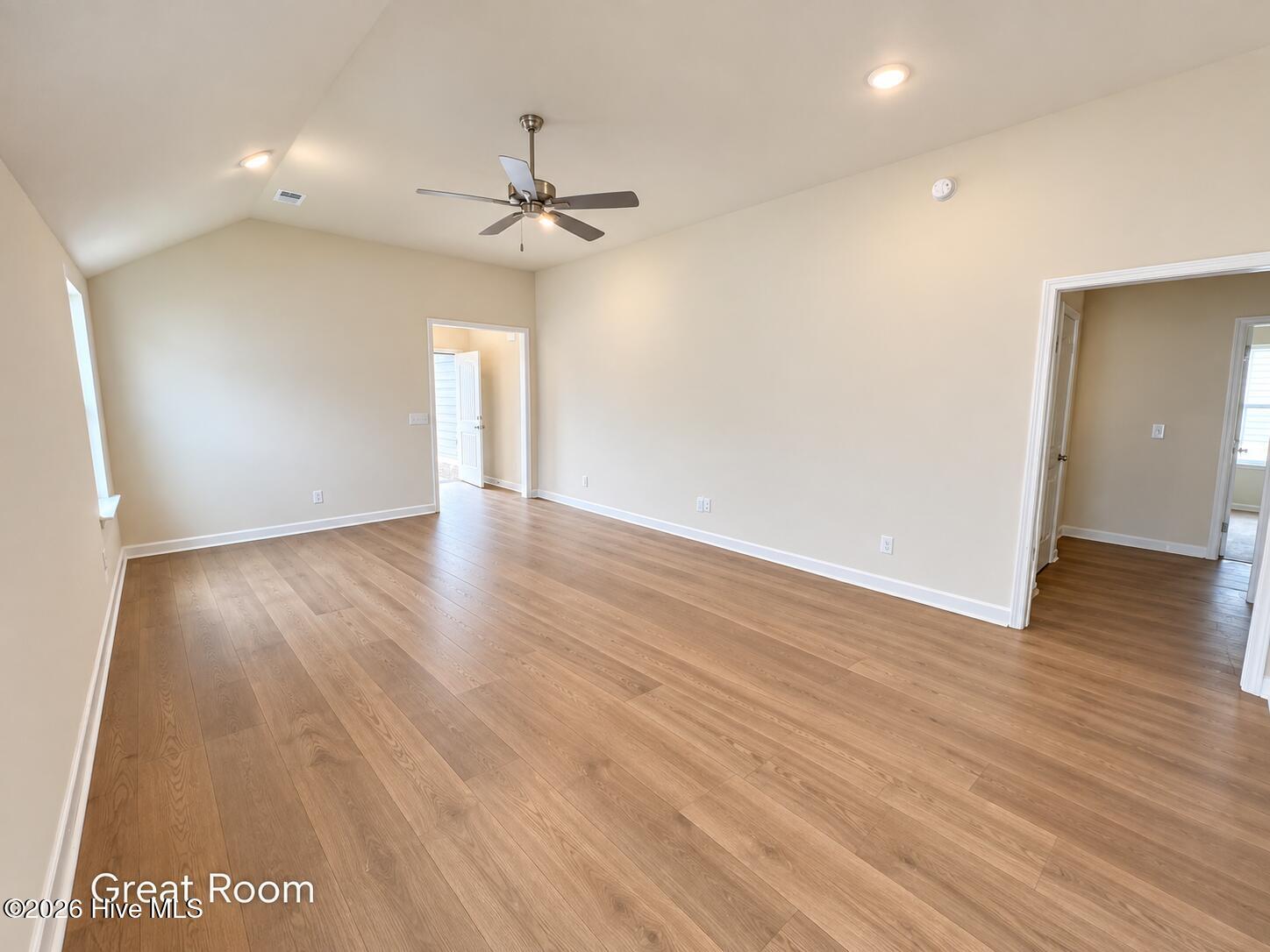 8219 Snelling Drive Property Photo 7