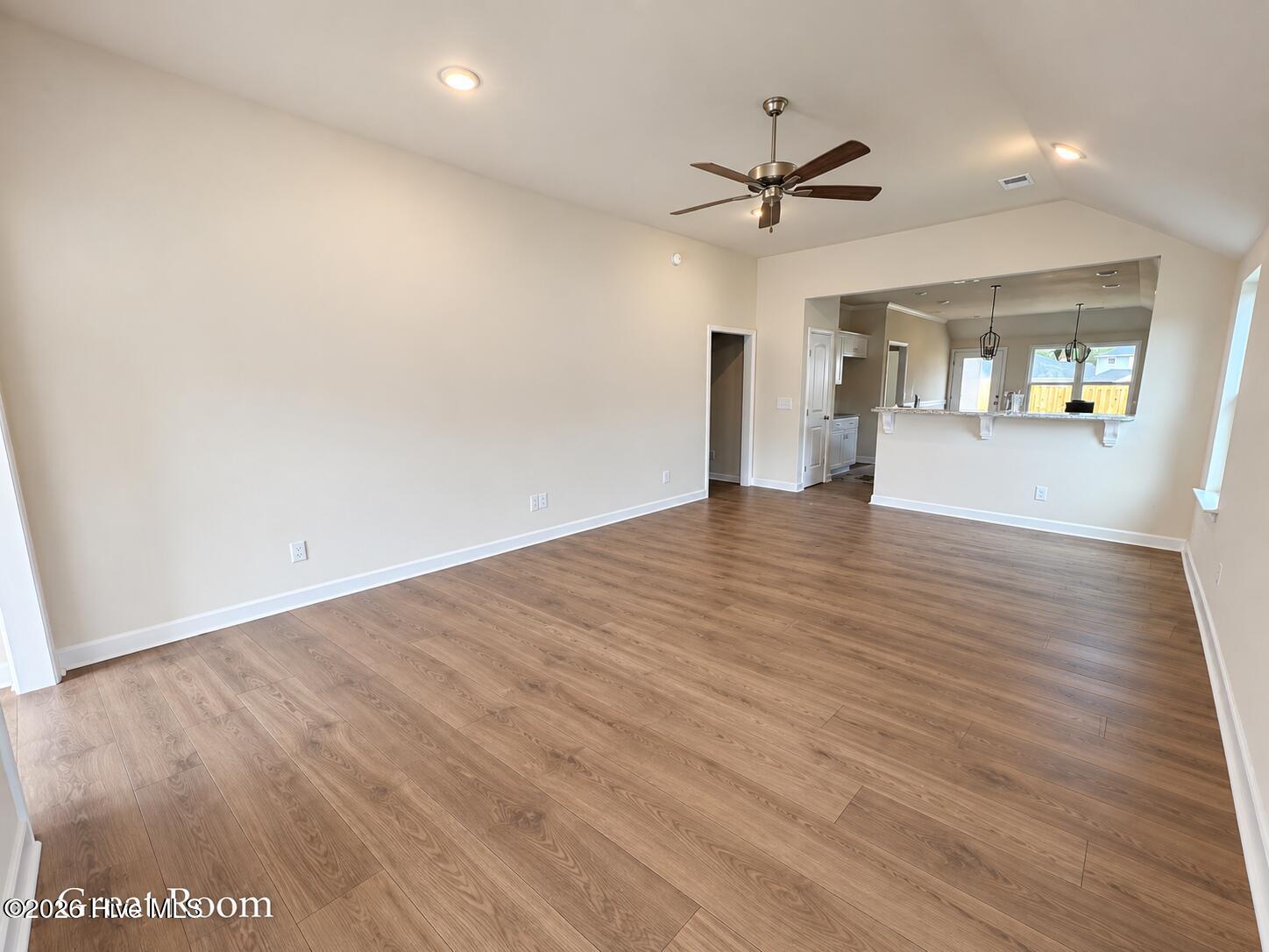 8219 Snelling Drive Property Photo 8