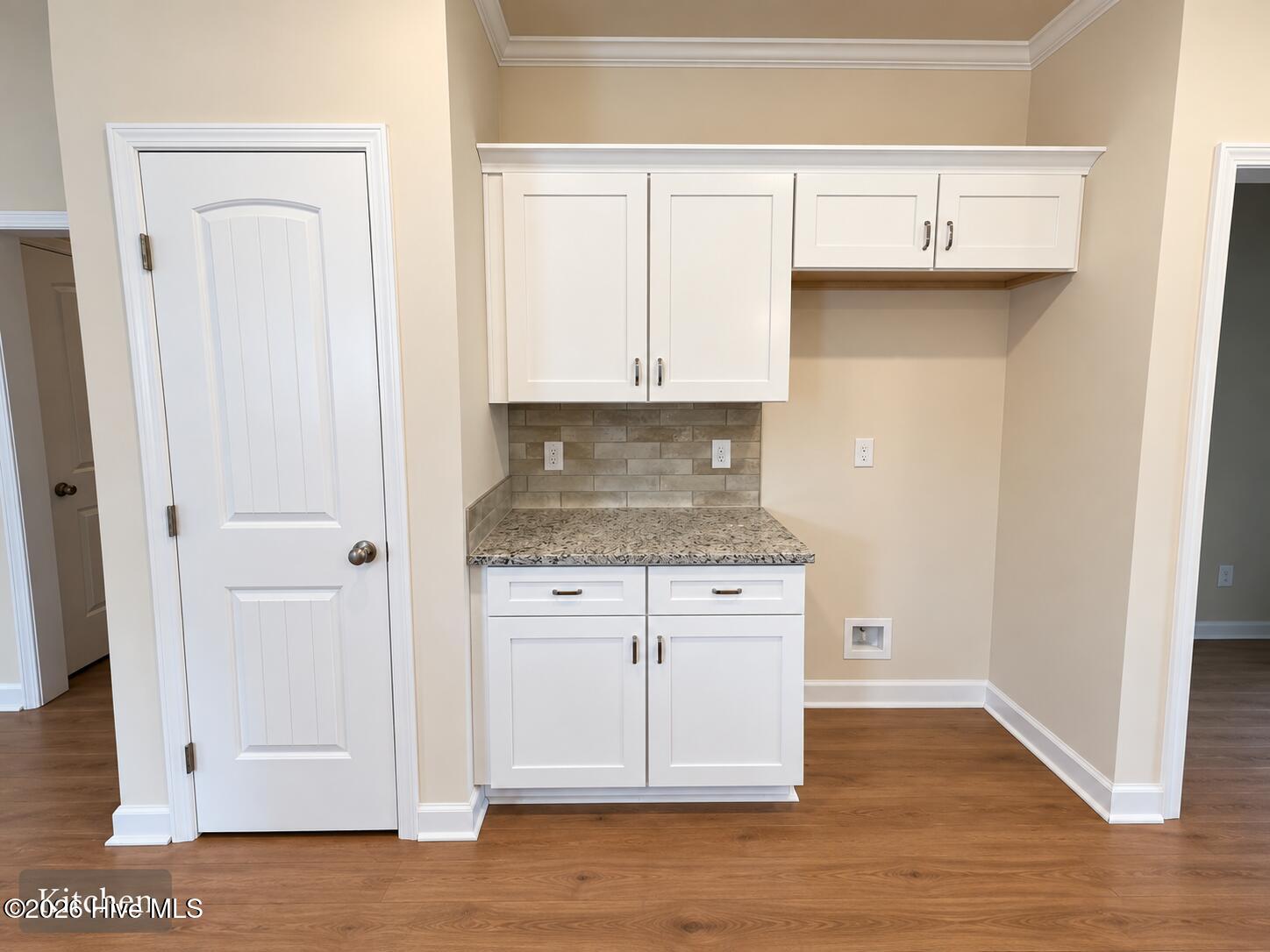 8219 Snelling Drive Property Photo 11