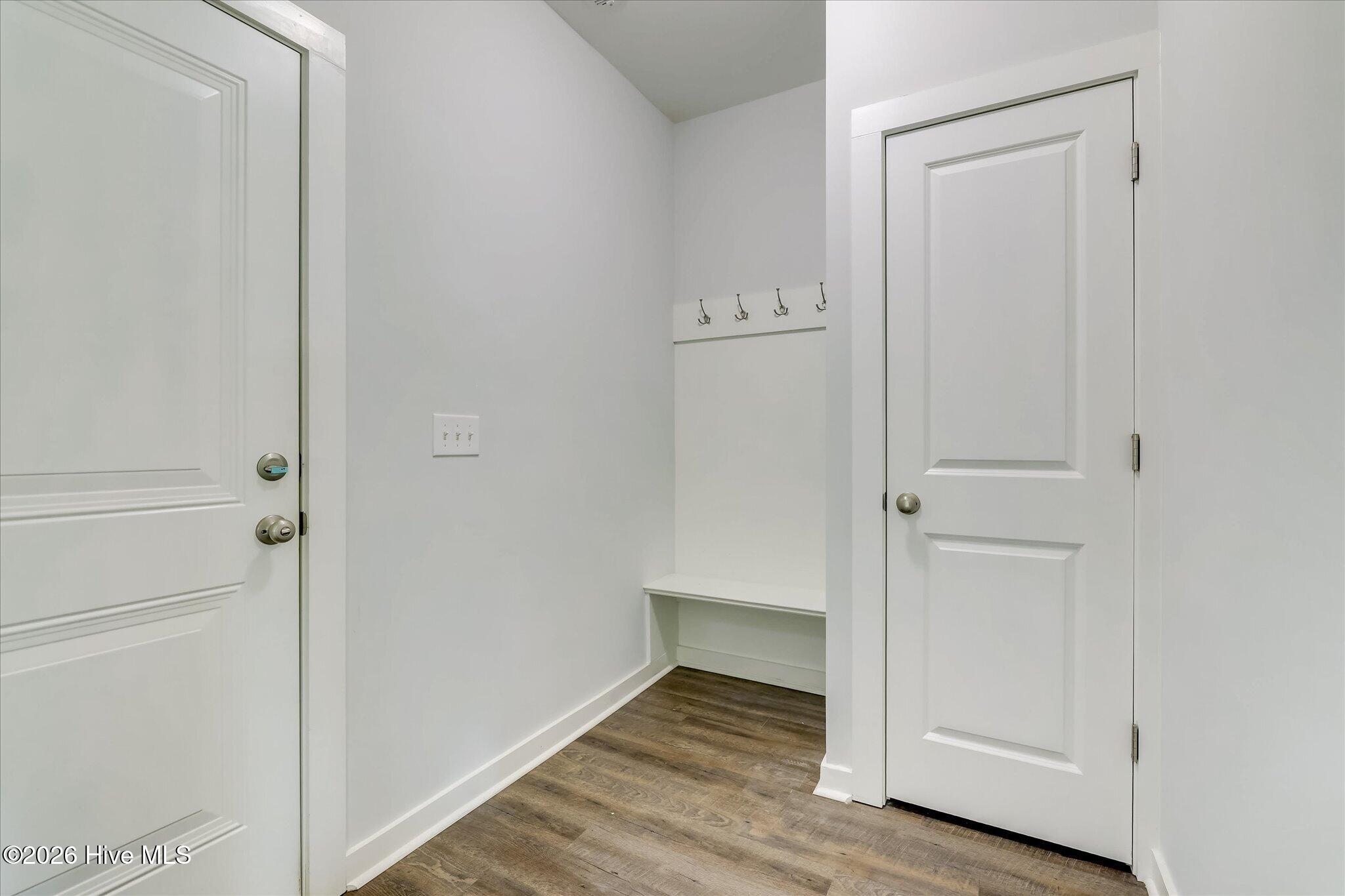 453 Bridle Path Road Property Photo 17